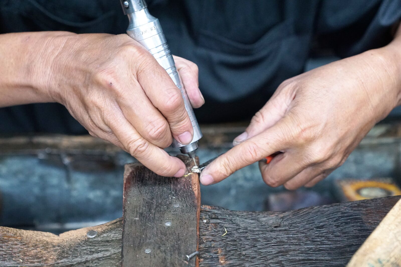 Sony ILCA-77M2 + Sony DT 16-50mm F2.8 SSM sample photo. Hand, skill, workers photography