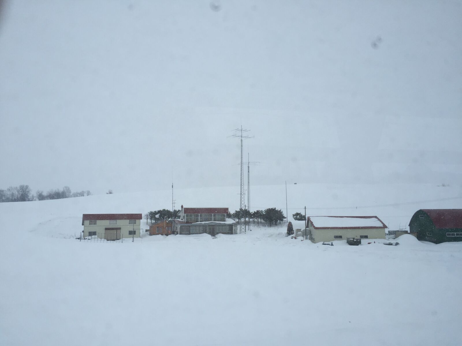 iPhone 6 back camera 4.15mm f/2.2 sample photo. Snow, snowfields, sapporo photography