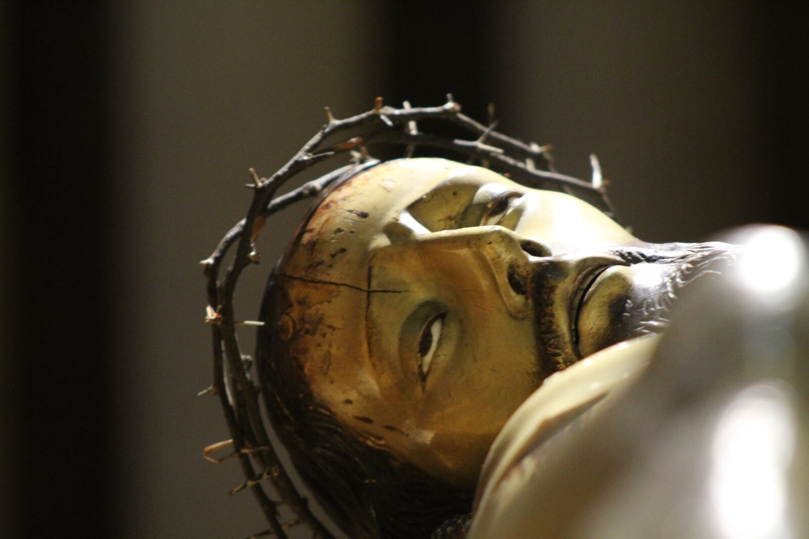 Canon EF75-300mm f/4-5.6 sample photo. Christ, jesus, catholic photography