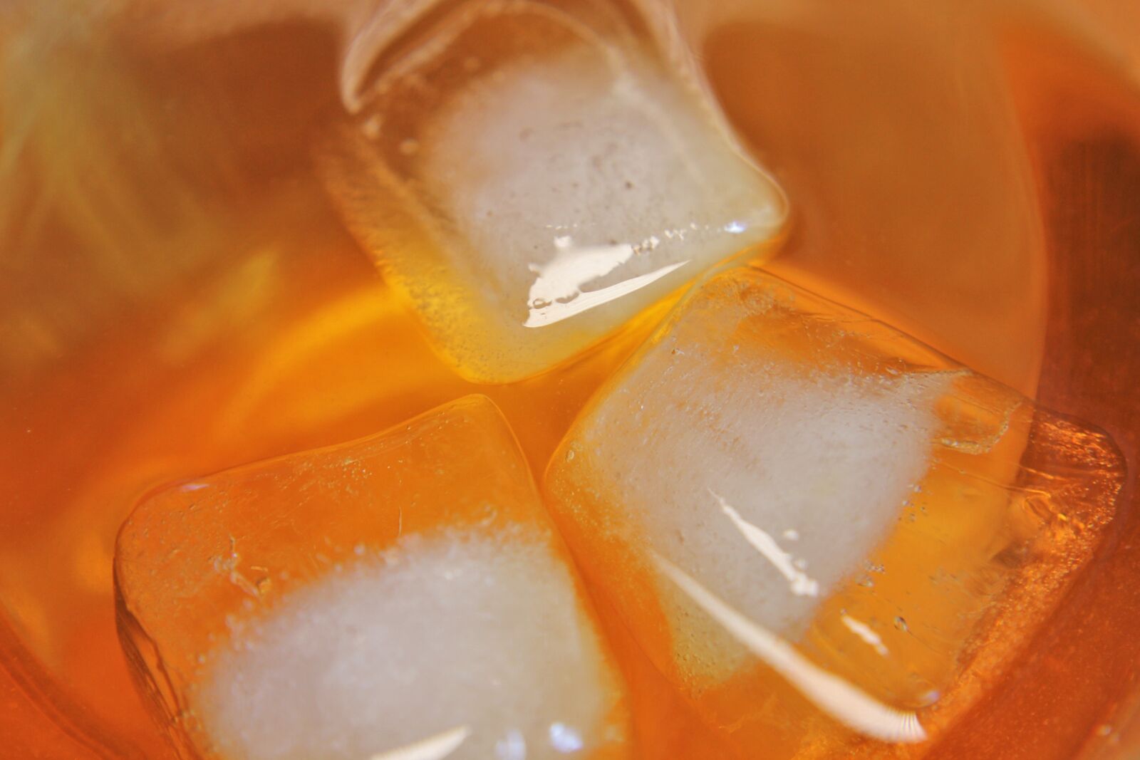 Canon EOS 550D (EOS Rebel T2i / EOS Kiss X4) sample photo. Ice, ice cubes, frozen photography