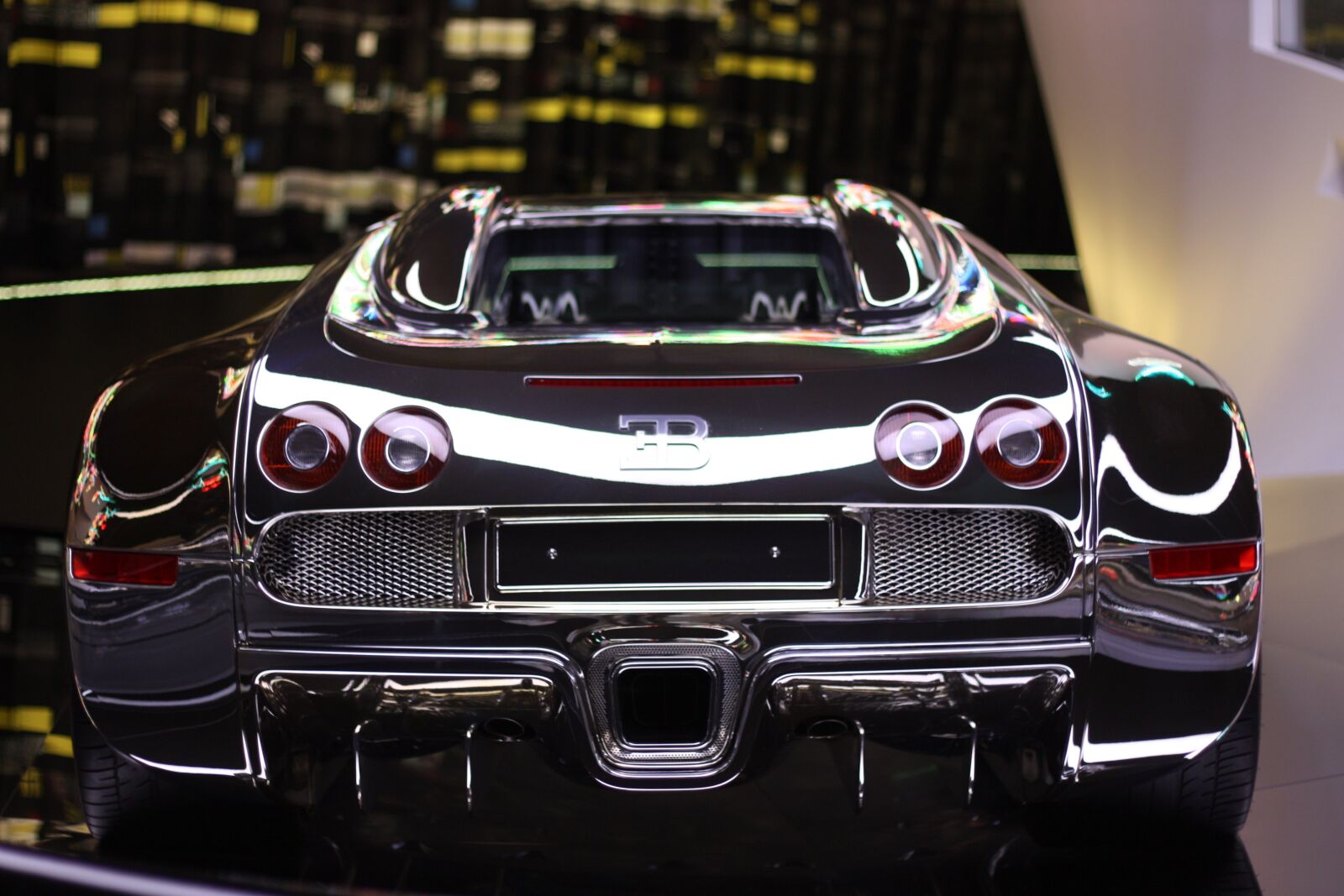 Canon EOS 450D (EOS Rebel XSi / EOS Kiss X2) sample photo. Bugatti, veyron, auto photography