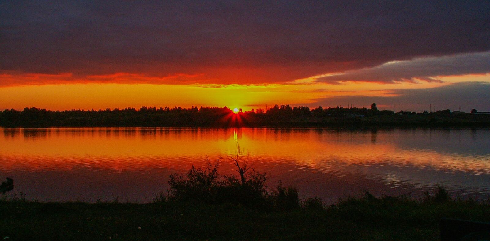 KONICA MINOLTA DiMAGE Z3 sample photo. Evening, summer, sunset photography