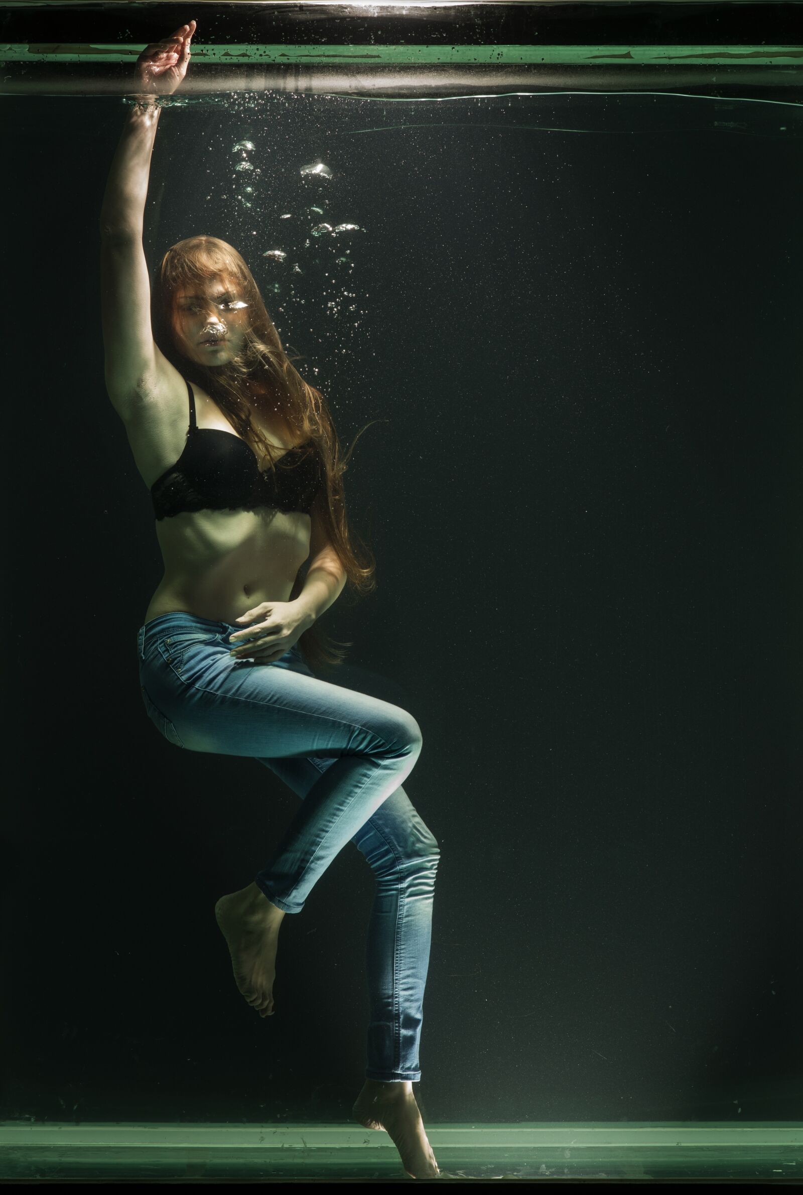 Sony Alpha DSLR-A850 + Sony Sonnar T* 135mm F1.8 ZA sample photo. Water, drowning, fashion photography