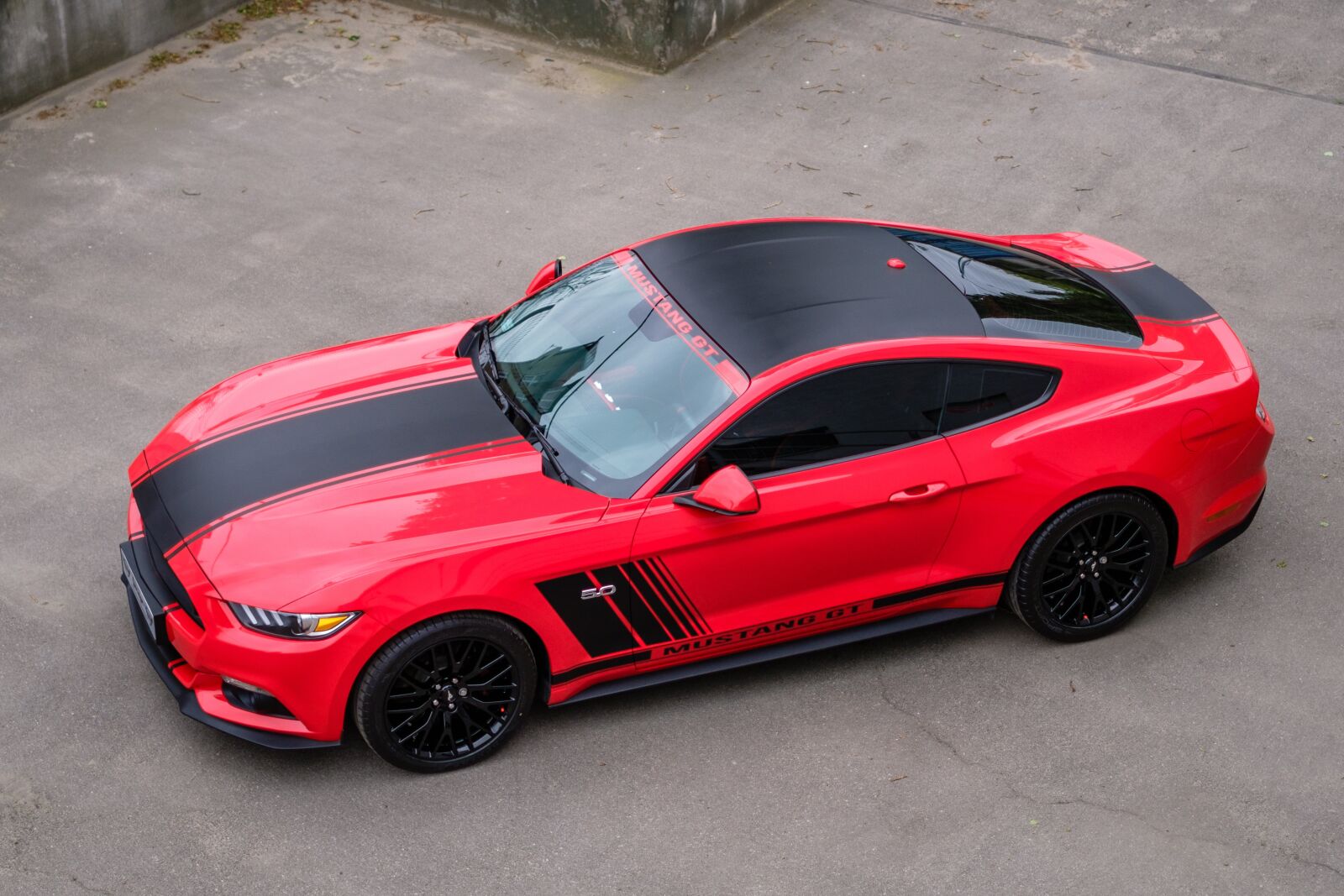 Fujifilm X-T2 + Fujifilm XF 35mm F1.4 R sample photo. Mustang, gt, red photography