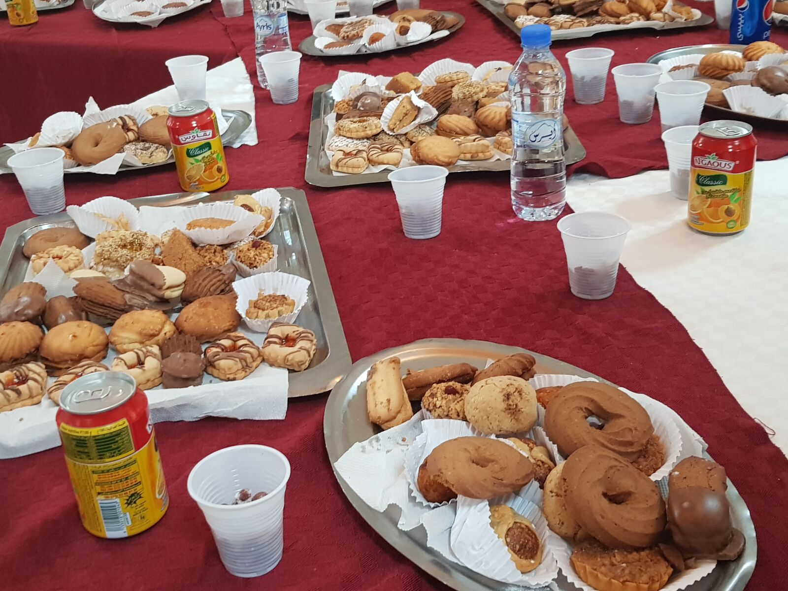 Samsung Galaxy S8+ sample photo. Cookies, cakes, ovens photography
