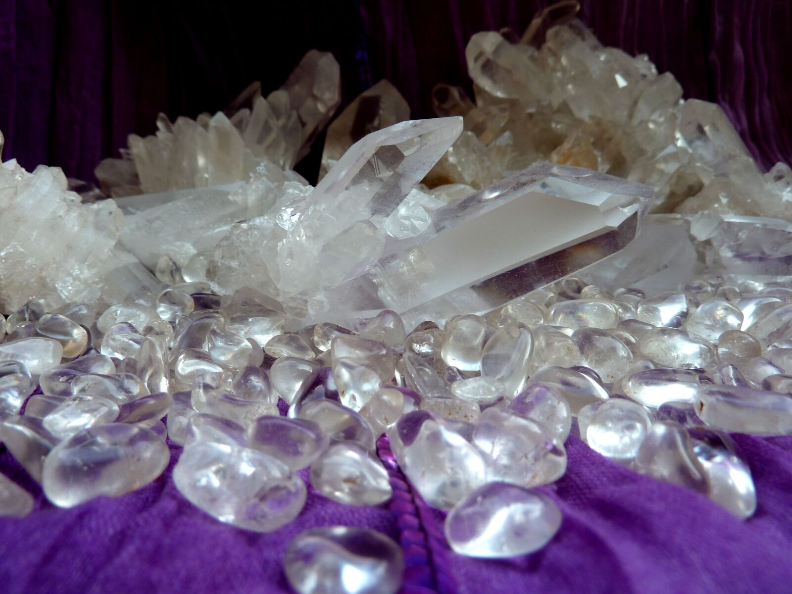 Panasonic Lumix DMC-ZS7 (Lumix DMC-TZ10) sample photo. Rock crystal, clear to photography