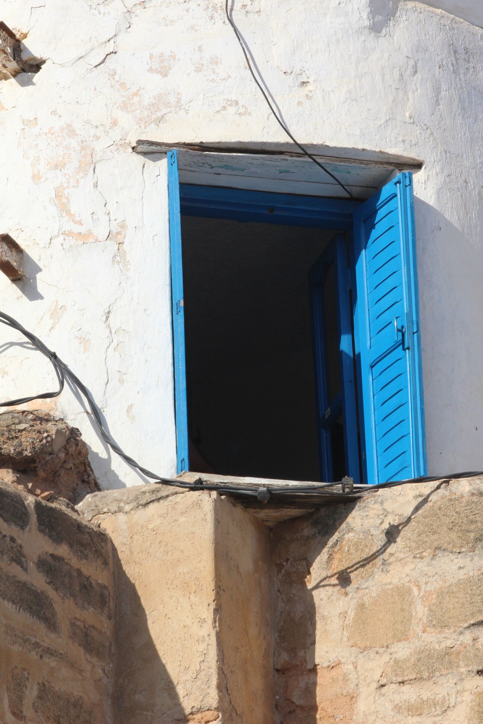 Canon EOS 600D (Rebel EOS T3i / EOS Kiss X5) sample photo. Window, blue, greece photography