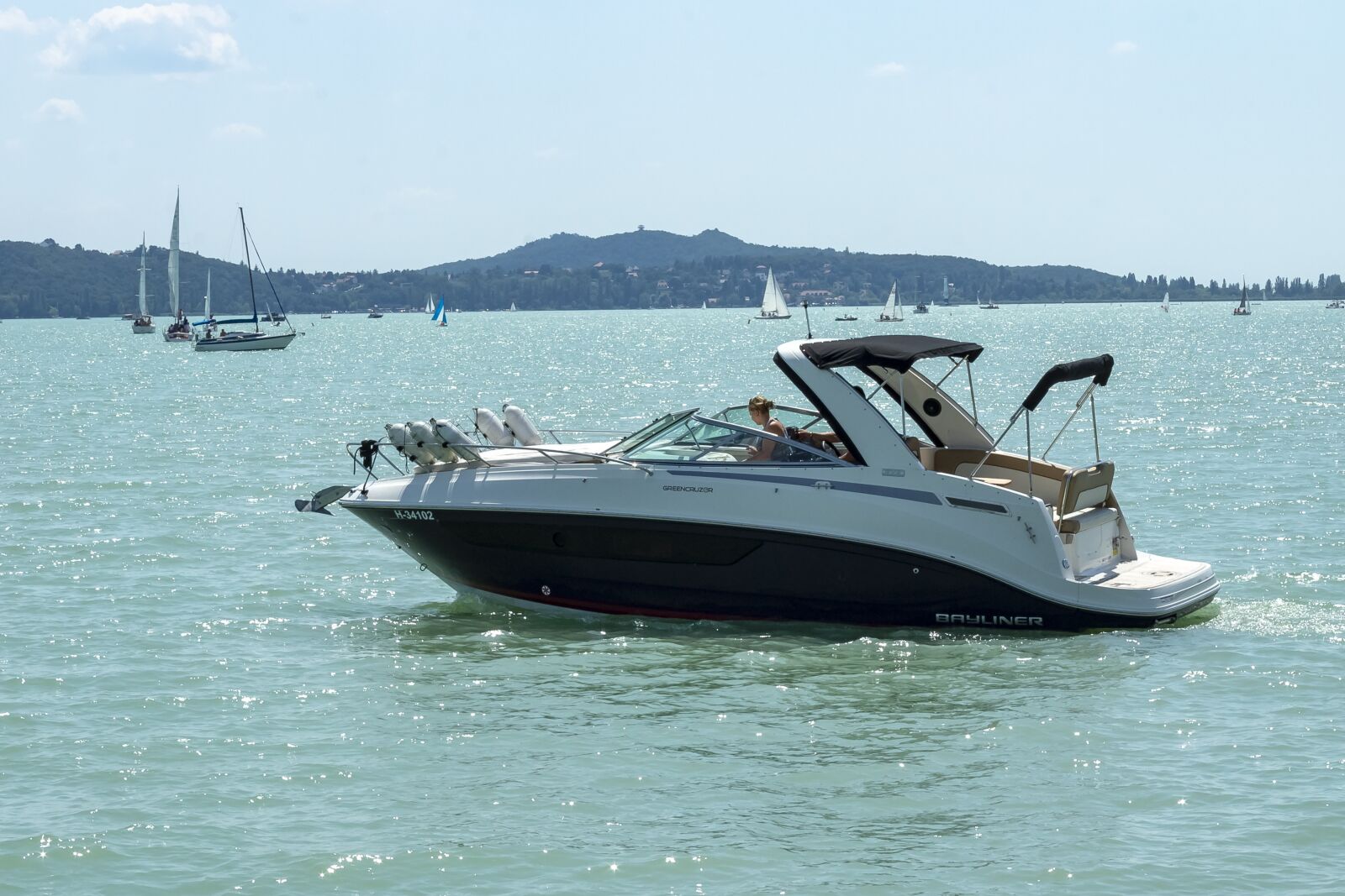 Canon EOS 1300D (EOS Rebel T6 / EOS Kiss X80) sample photo. Sports boat, ship, ships photography