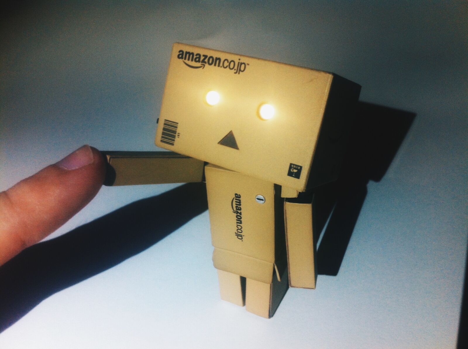 iPhone 4 back camera 3.85mm f/2.8 sample photo. Danbo, danboard, five, high photography