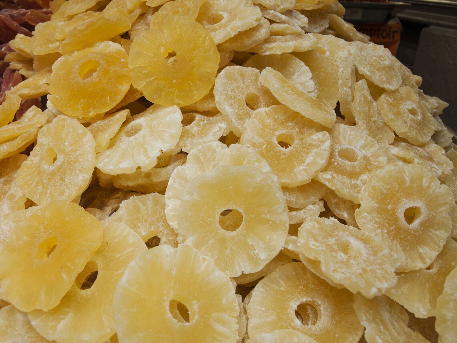 Olympus E-510 (EVOLT E-510) sample photo. Pineapple, dried fruit, yellow photography