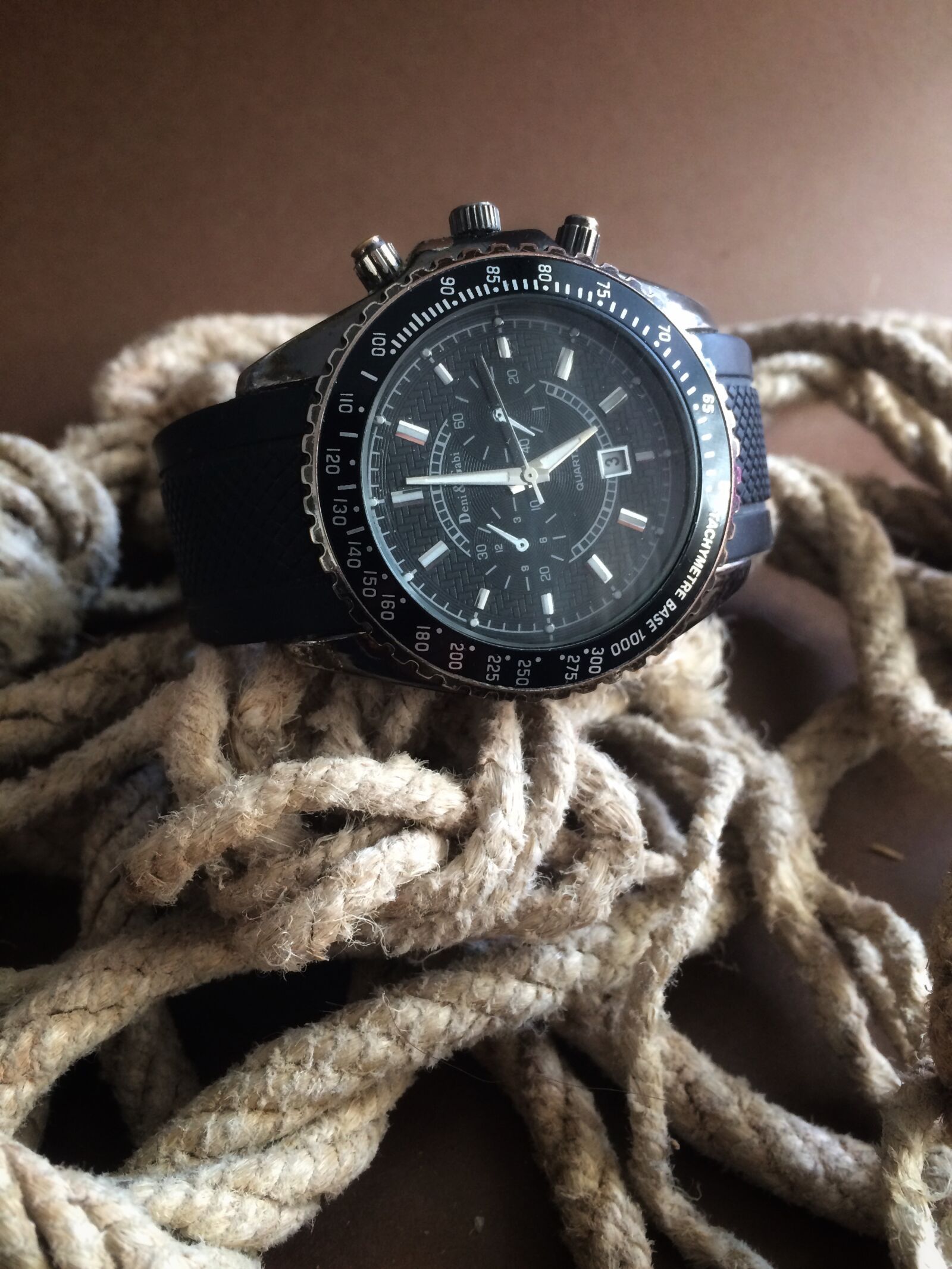 iPhone 5s back camera 4.15mm f/2.2 sample photo. Time, fashion, clothing photography