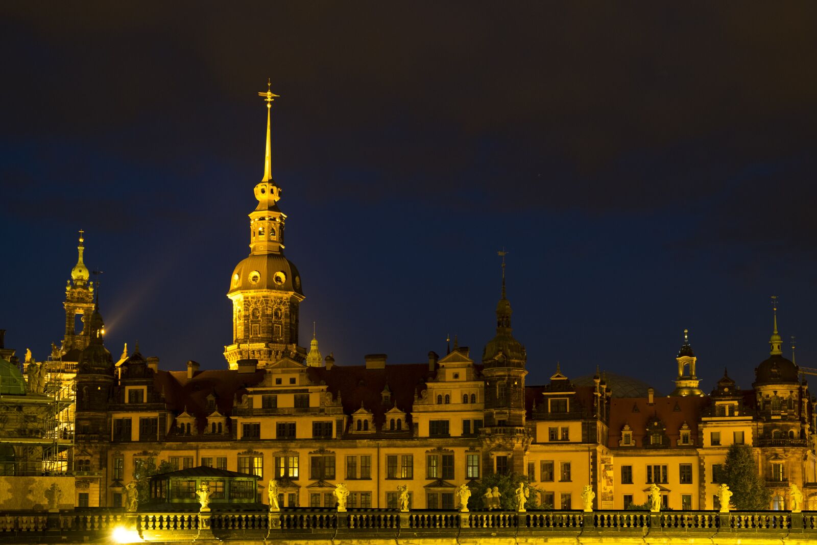 Fujifilm XF 18-55mm F2.8-4 R LM OIS sample photo. Church, hofkirche, dresden photography