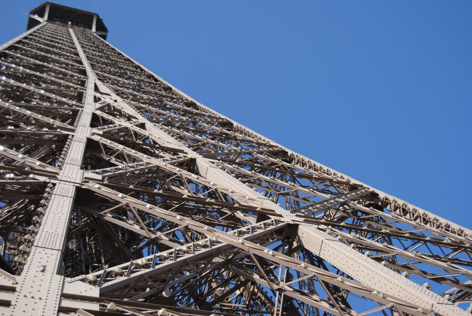 Nikon D3000 sample photo. Eiffel tower, paris, monument photography