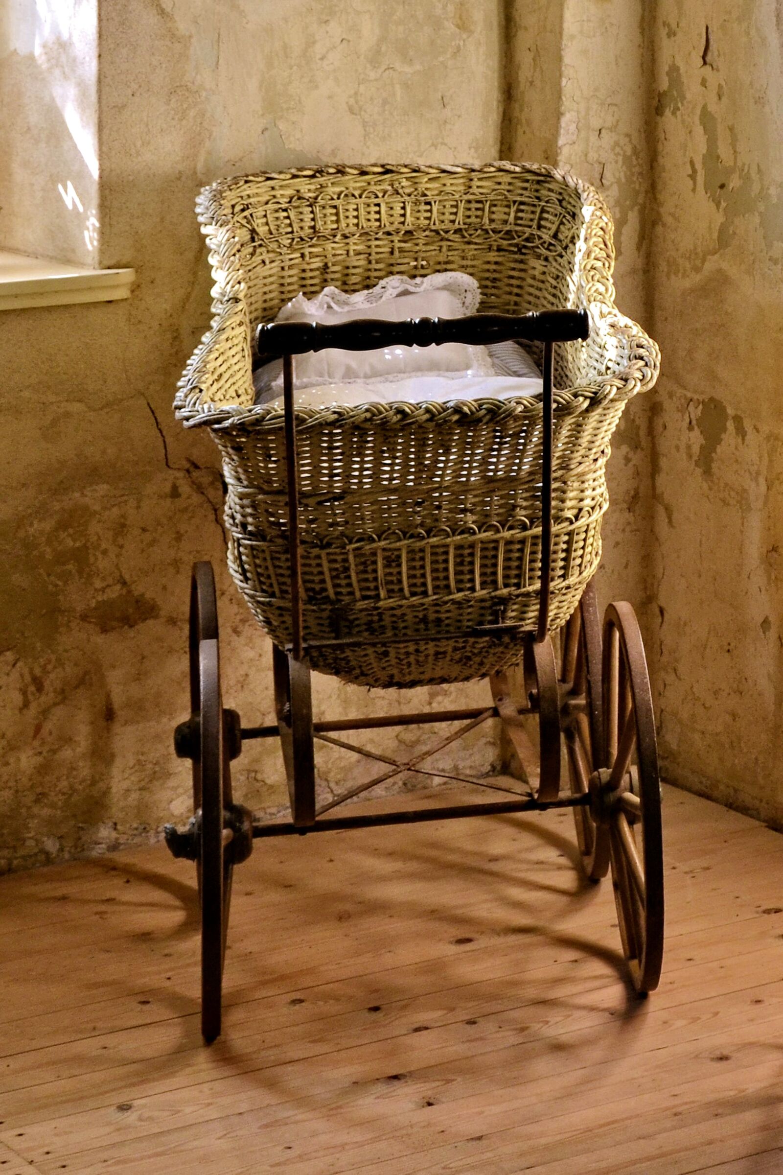 Nikon D5100 sample photo. Baby carriage, old, historically photography