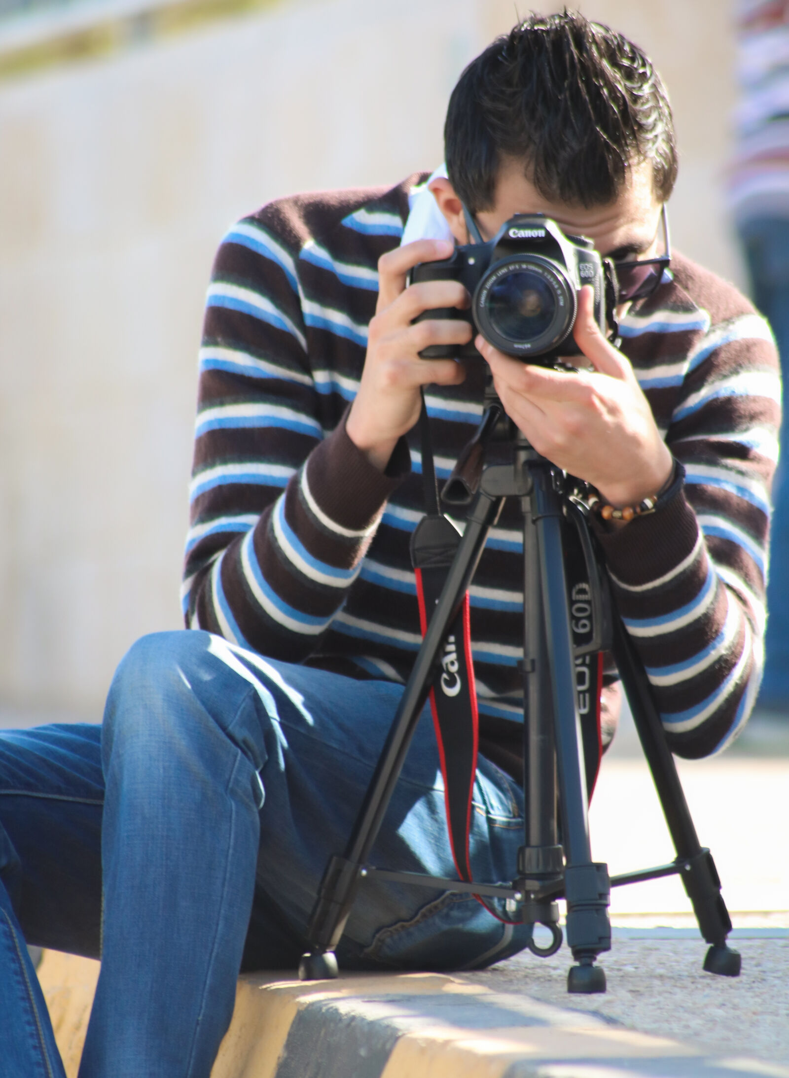 Sigma 70-300mm F4-5.6 DG OS sample photo. Man, photographing photography