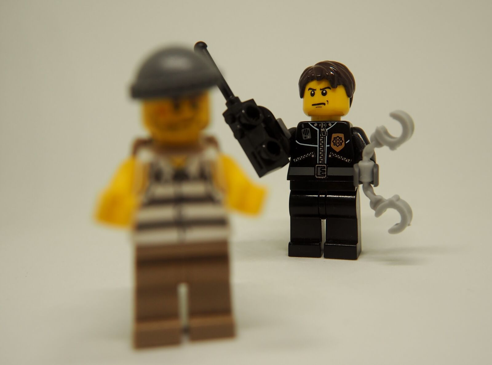 Olympus OM-D E-M10 sample photo. Police, thief, theft photography