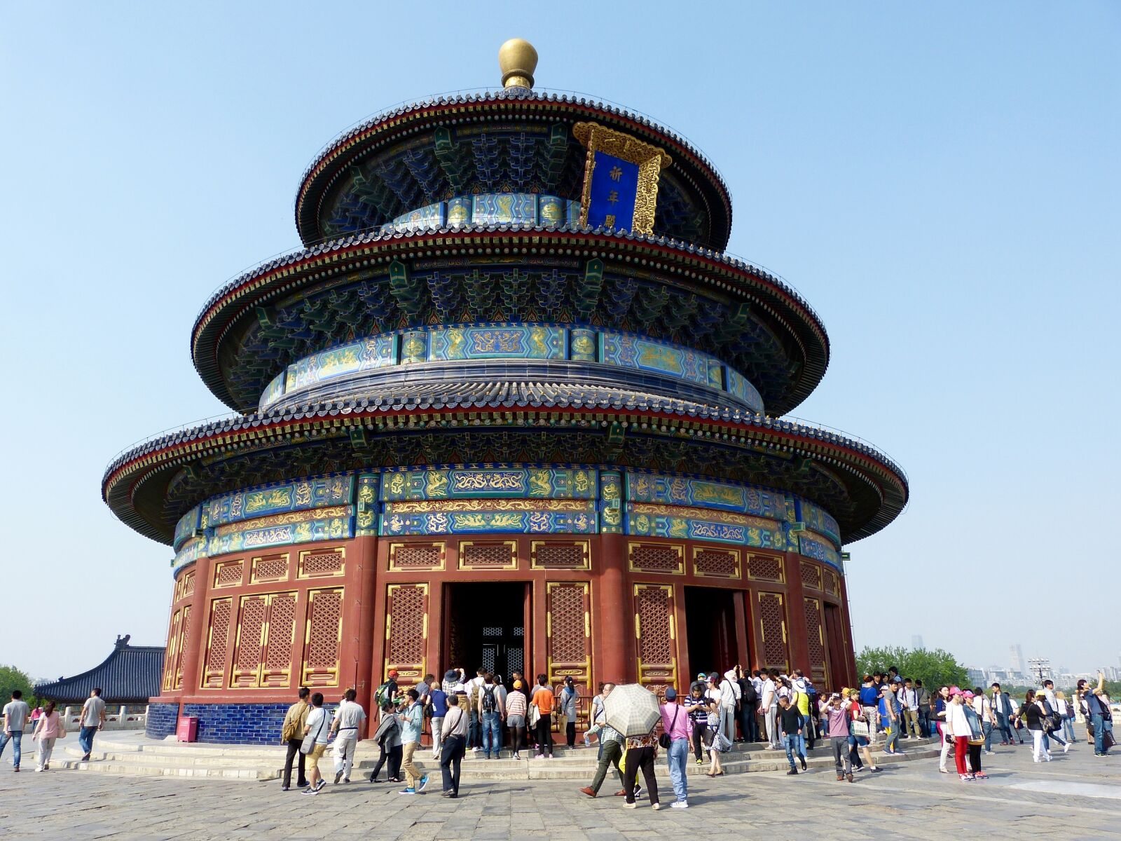Panasonic Lumix DMC-FZ150 sample photo. Temple of heaven photography