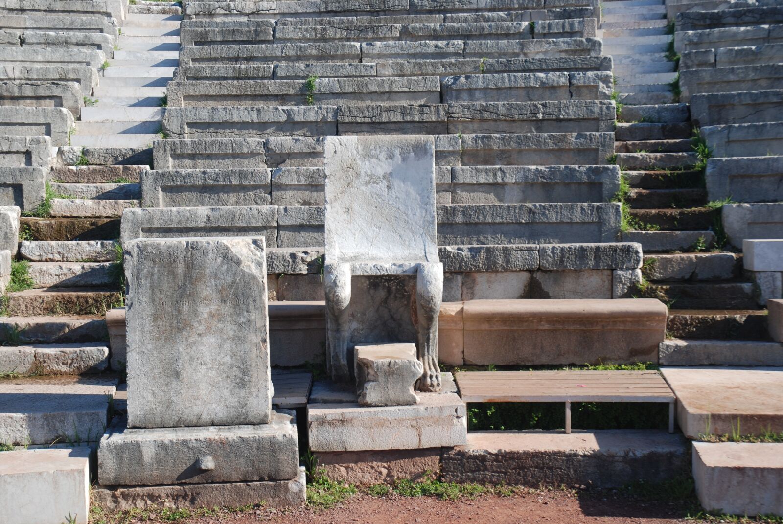 Nikon D80 sample photo. Ancient, messina, monument photography