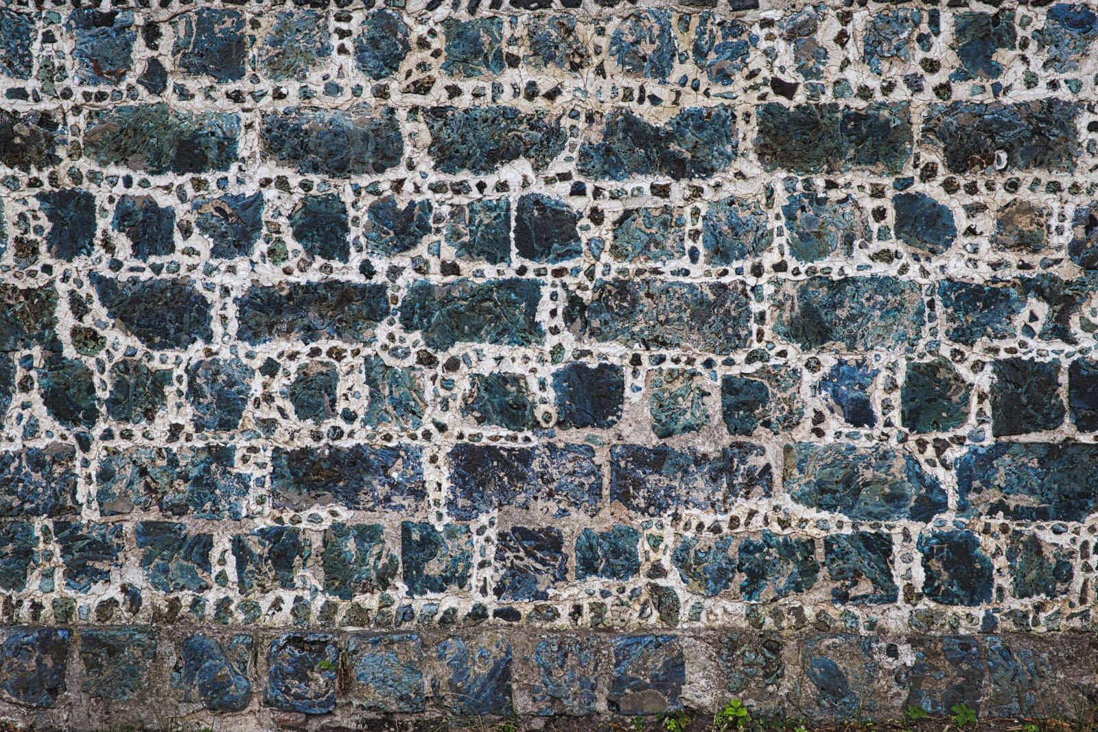 Canon EF 24-105mm F3.5-5.6 IS STM sample photo. Wall, texture, pattern photography