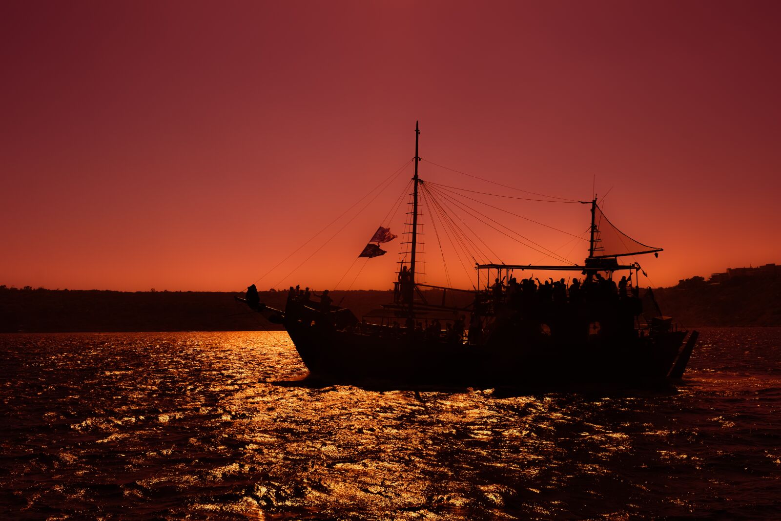 Nikon D3300 sample photo. Sunset, boat, cruise boat photography