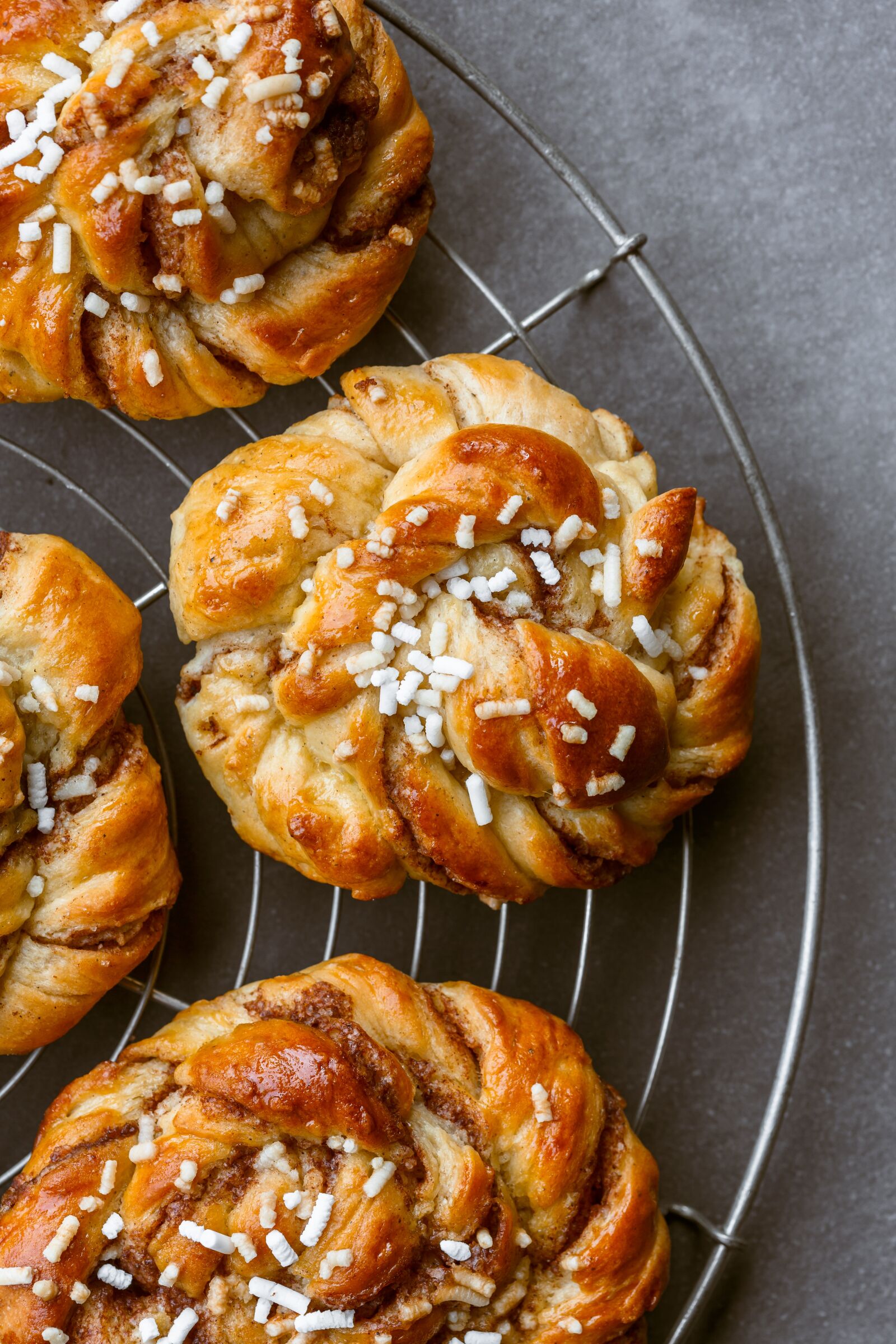 Canon EF 100mm F2.8 Macro USM sample photo. Kanelbullar, sweden, pastry photography
