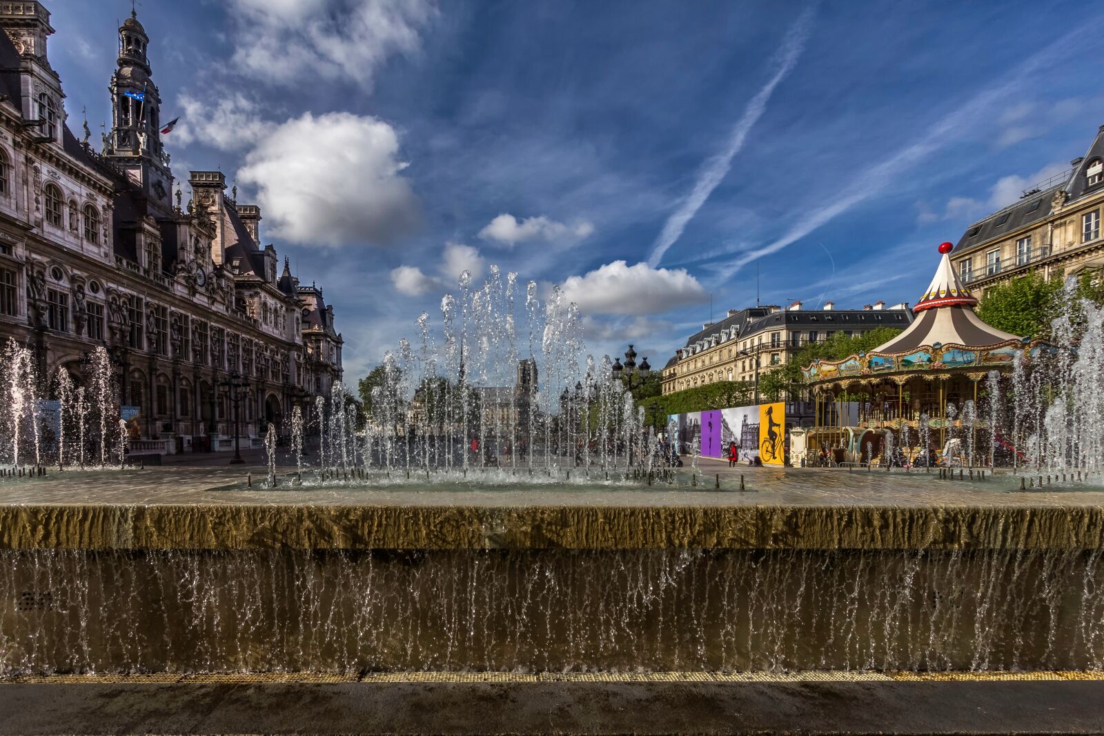 Canon EOS 60D + Canon EF-S 10-22mm F3.5-4.5 USM sample photo. Paris, sky, city photography