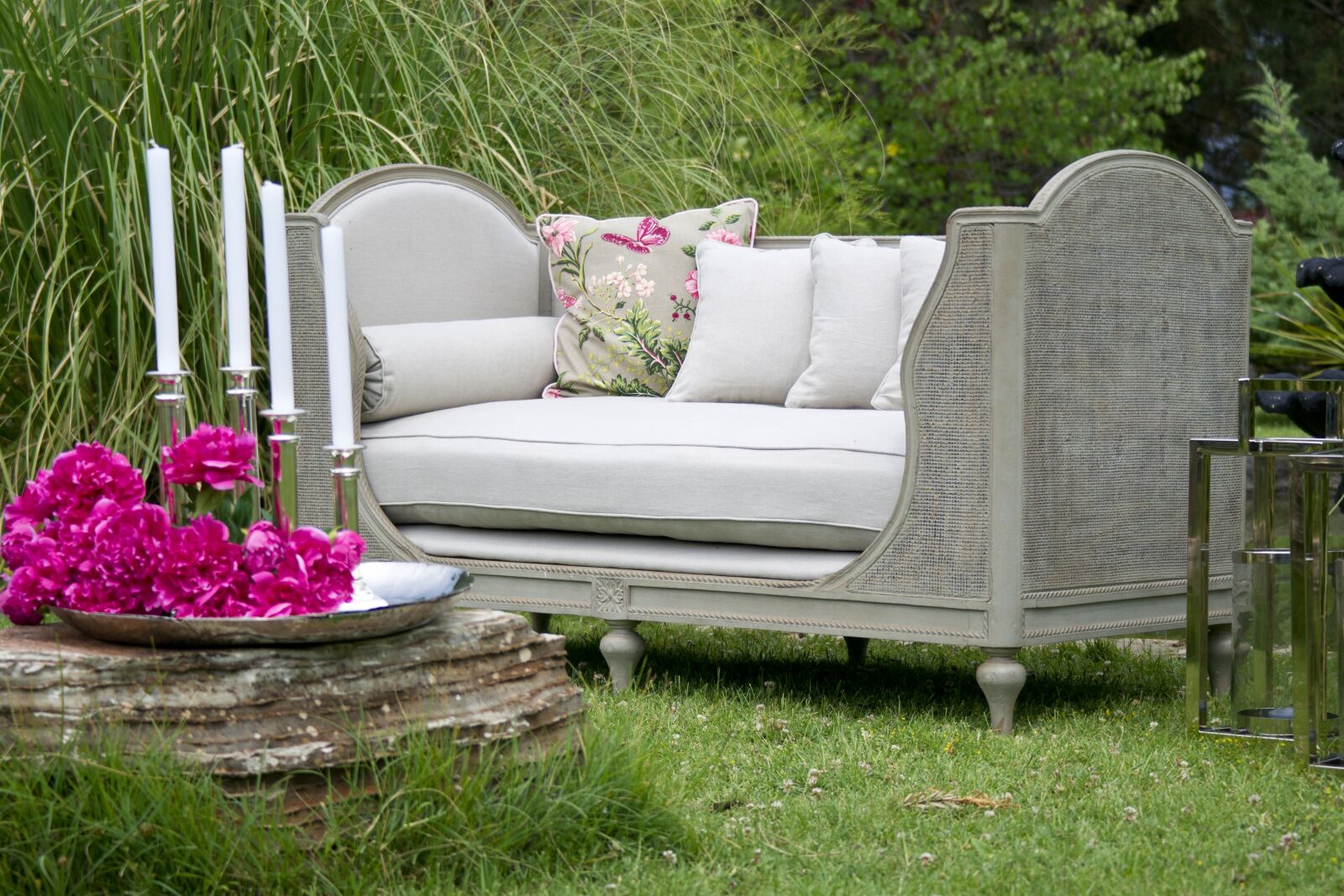 Sony Alpha DSLR-A850 sample photo. Armchair, garden, grass photography