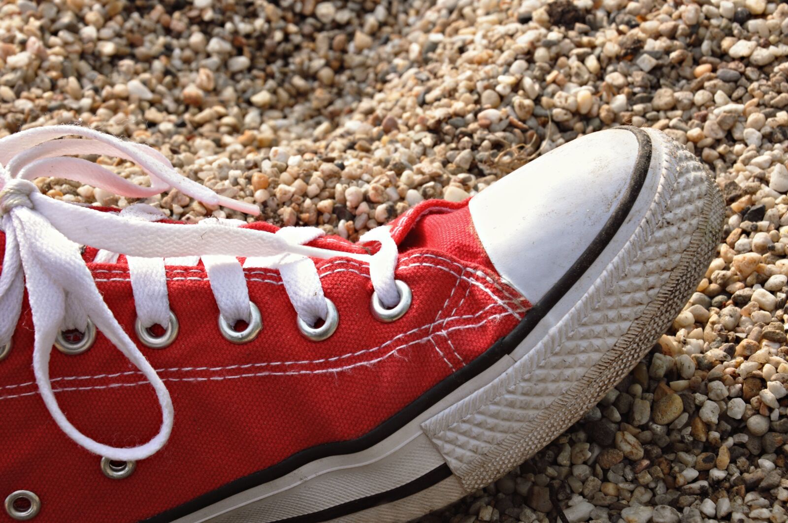 Nikon D90 sample photo. Shoe, sneaker, foot photography