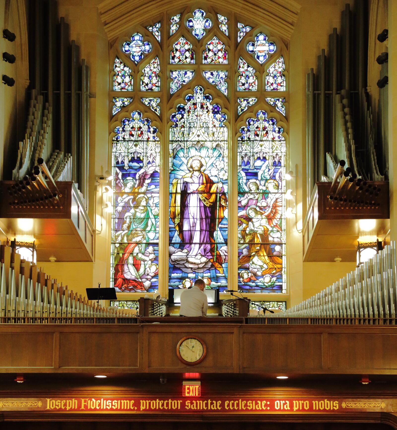 Canon EF 24-105mm F4L IS USM sample photo. Church, stained glass, organ photography