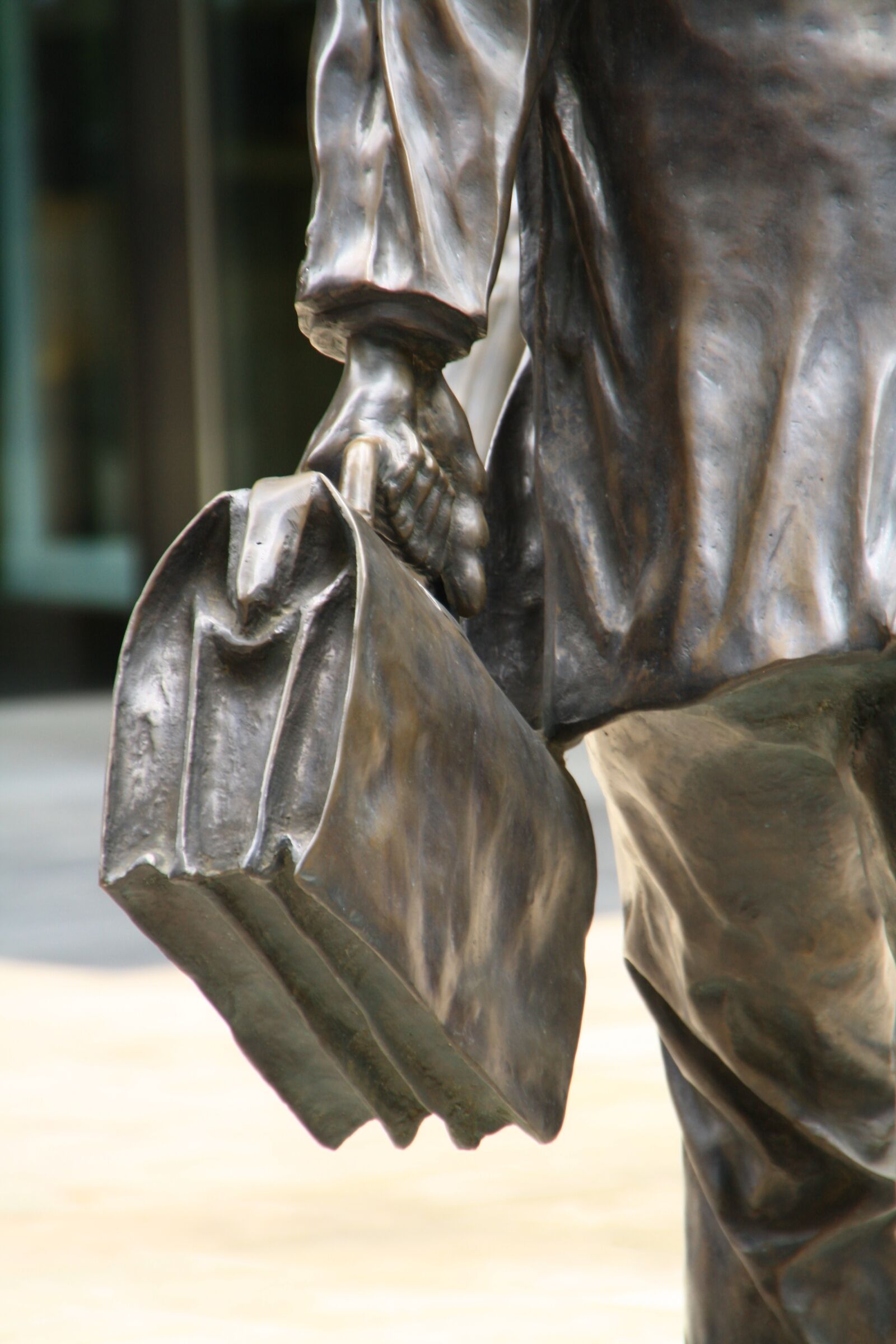 Canon EOS 1000D (EOS Digital Rebel XS / EOS Kiss F) sample photo. Bronze, statue, st george's photography