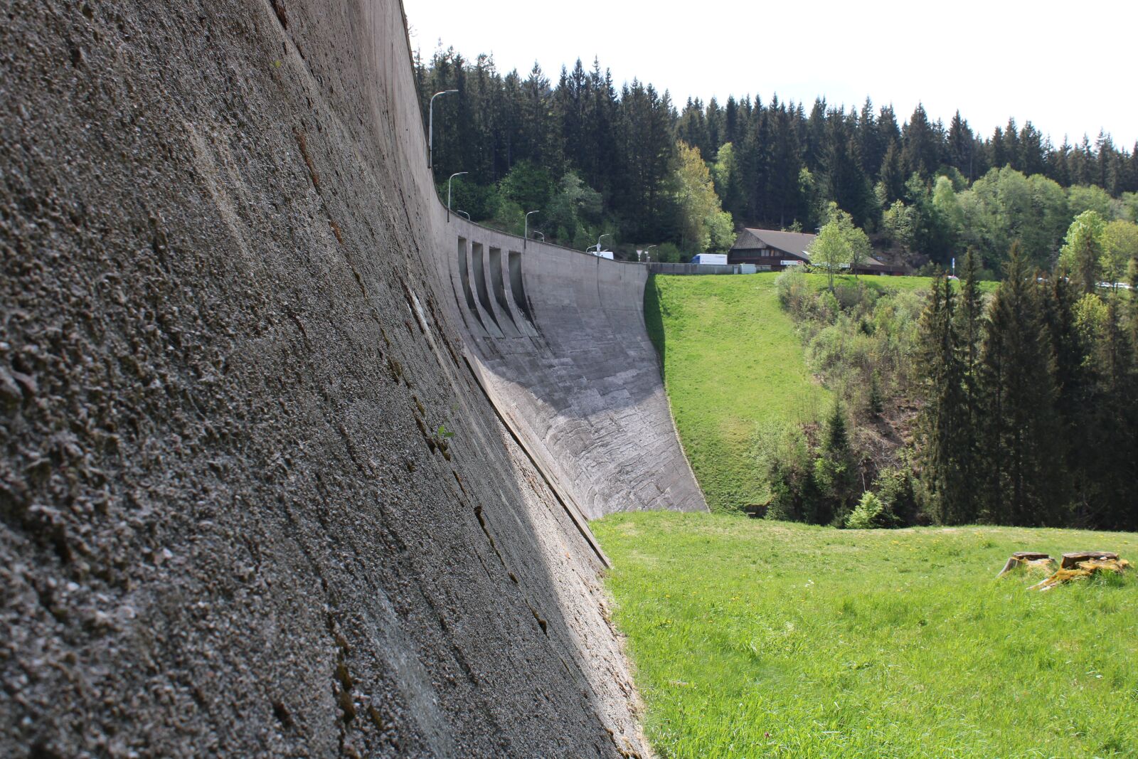 Canon EOS 2000D (EOS Rebel T7 / EOS Kiss X90 / EOS 1500D) sample photo. Dam, wall, nature photography