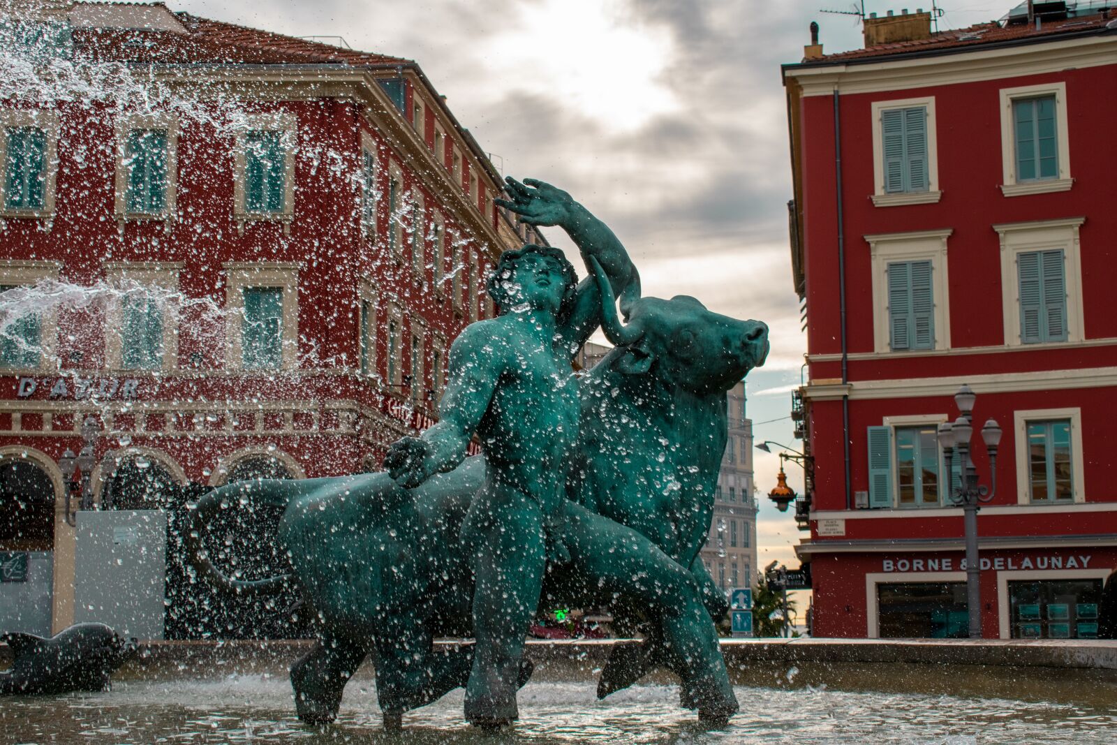 Nikon D5600 sample photo. Fountain, city, park photography
