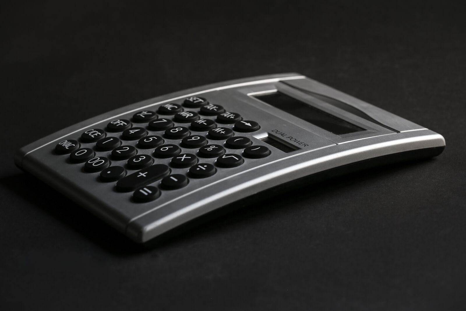 Canon EF 100mm F2.8L Macro IS USM sample photo. Count, calculator, calculation photography