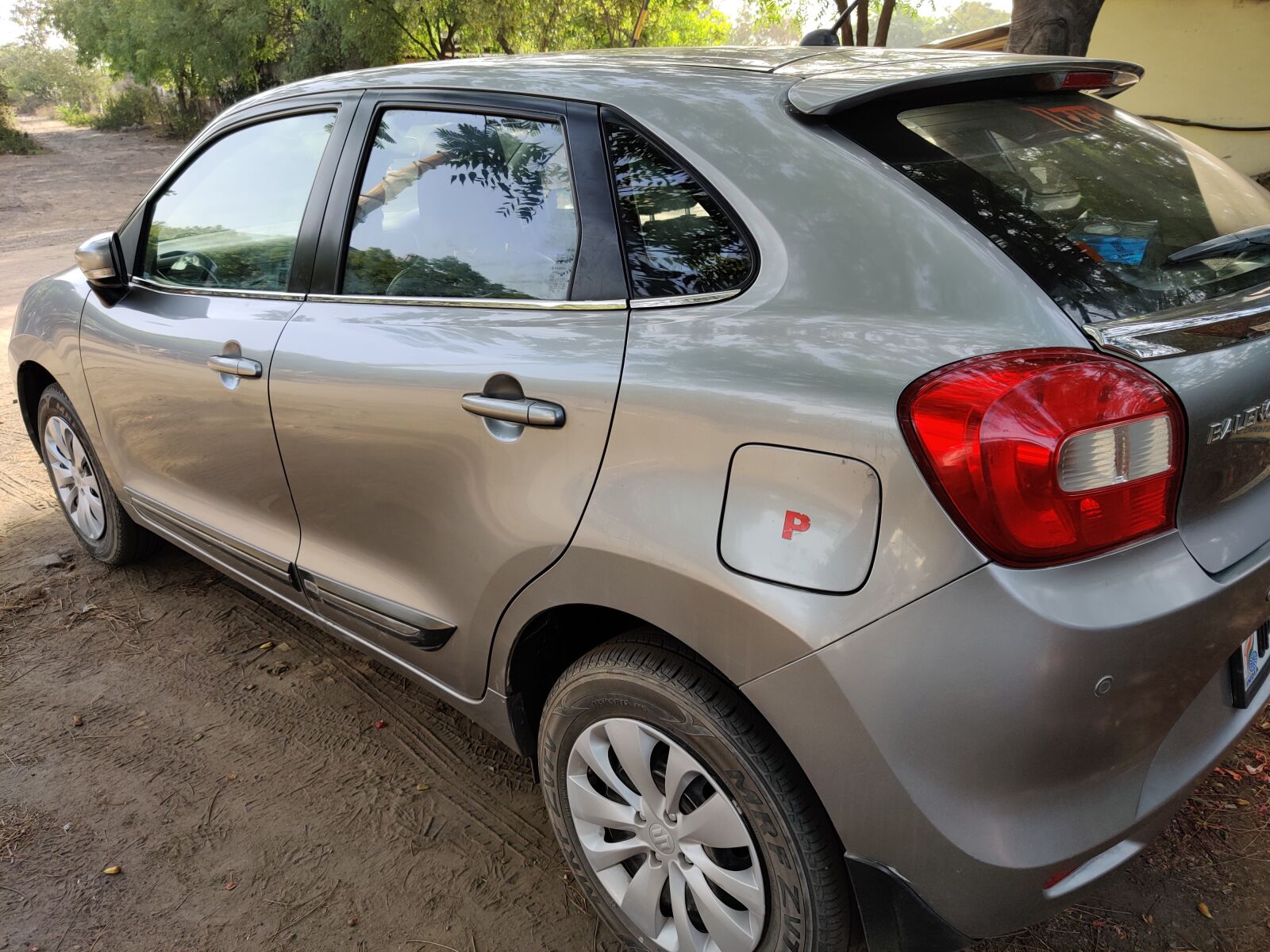 OnePlus HD1901 sample photo. Car, suzuki, beautiful hatchback photography