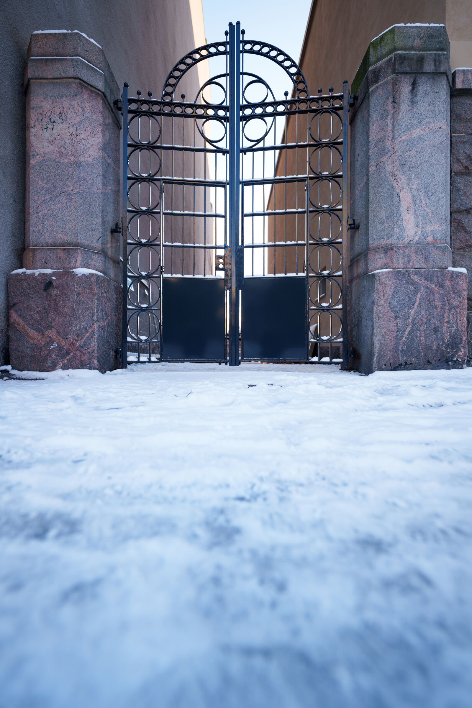 Sigma 14mm F1.4 DG DN sample photo. Fence way photography