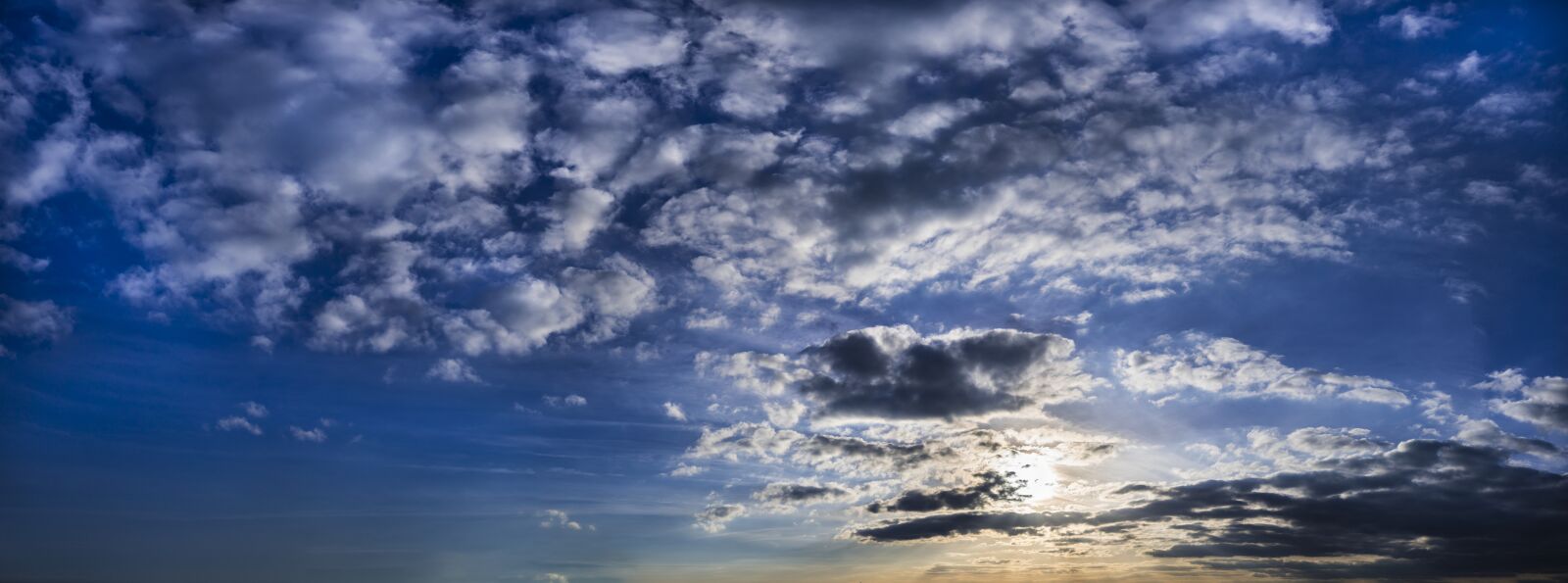 Sony a6300 + Sigma 30mm F2.8 EX DN sample photo. Clouds, sky, fleecy photography