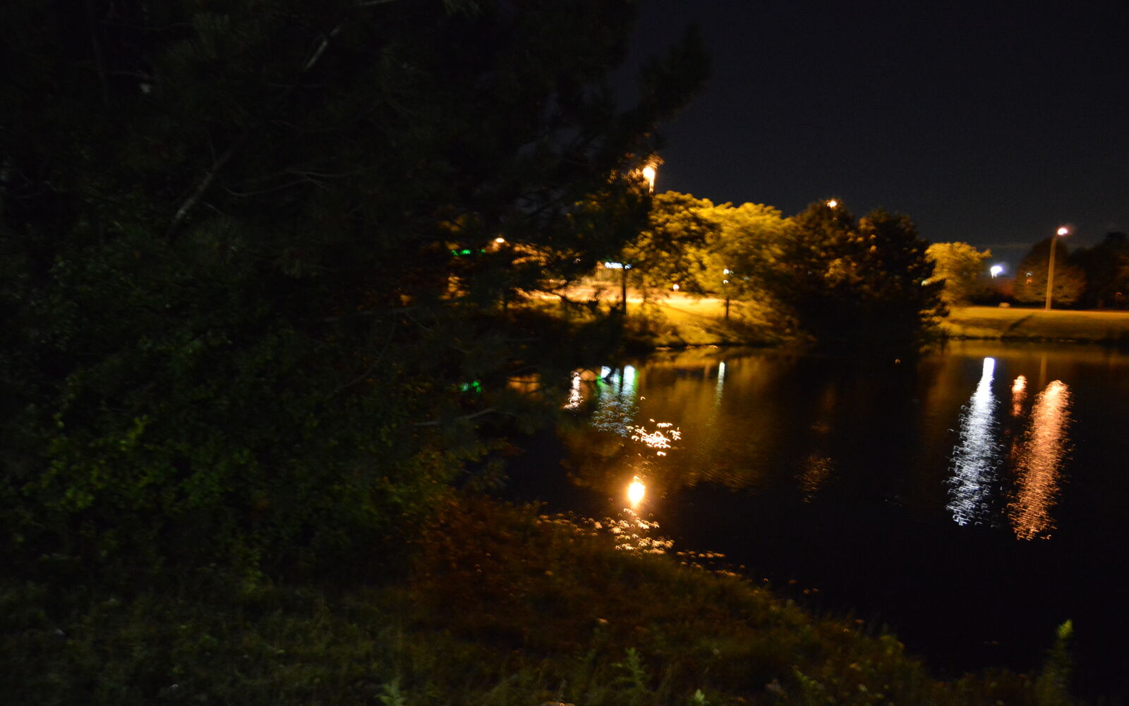 Nikon D3200 sample photo. Theme, night photography