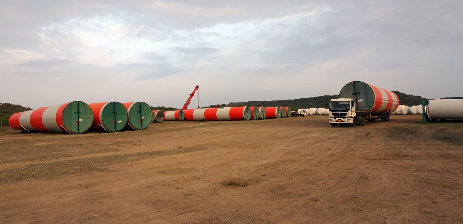 Sony Cyber-shot DSC-HX90V sample photo. Wind mill, turbine, rolling photography