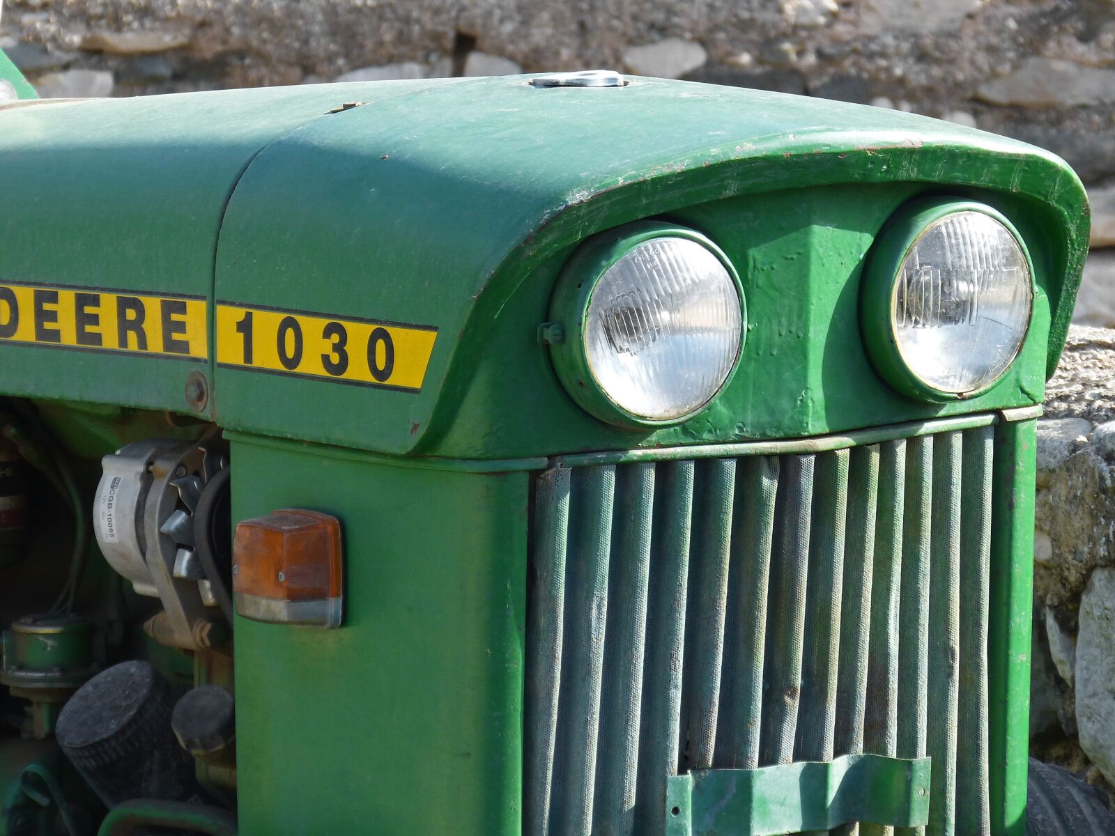 Panasonic DMC-FZ62 sample photo. Tractor, detail, old photography