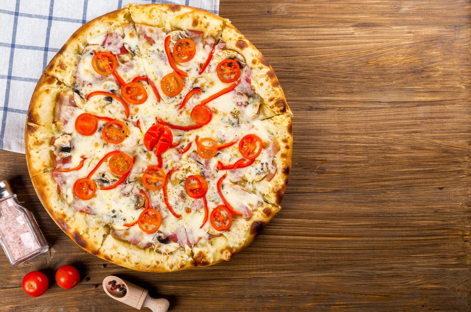 Canon EF 50mm F1.8 II sample photo. Pizza, cooking, fast food photography