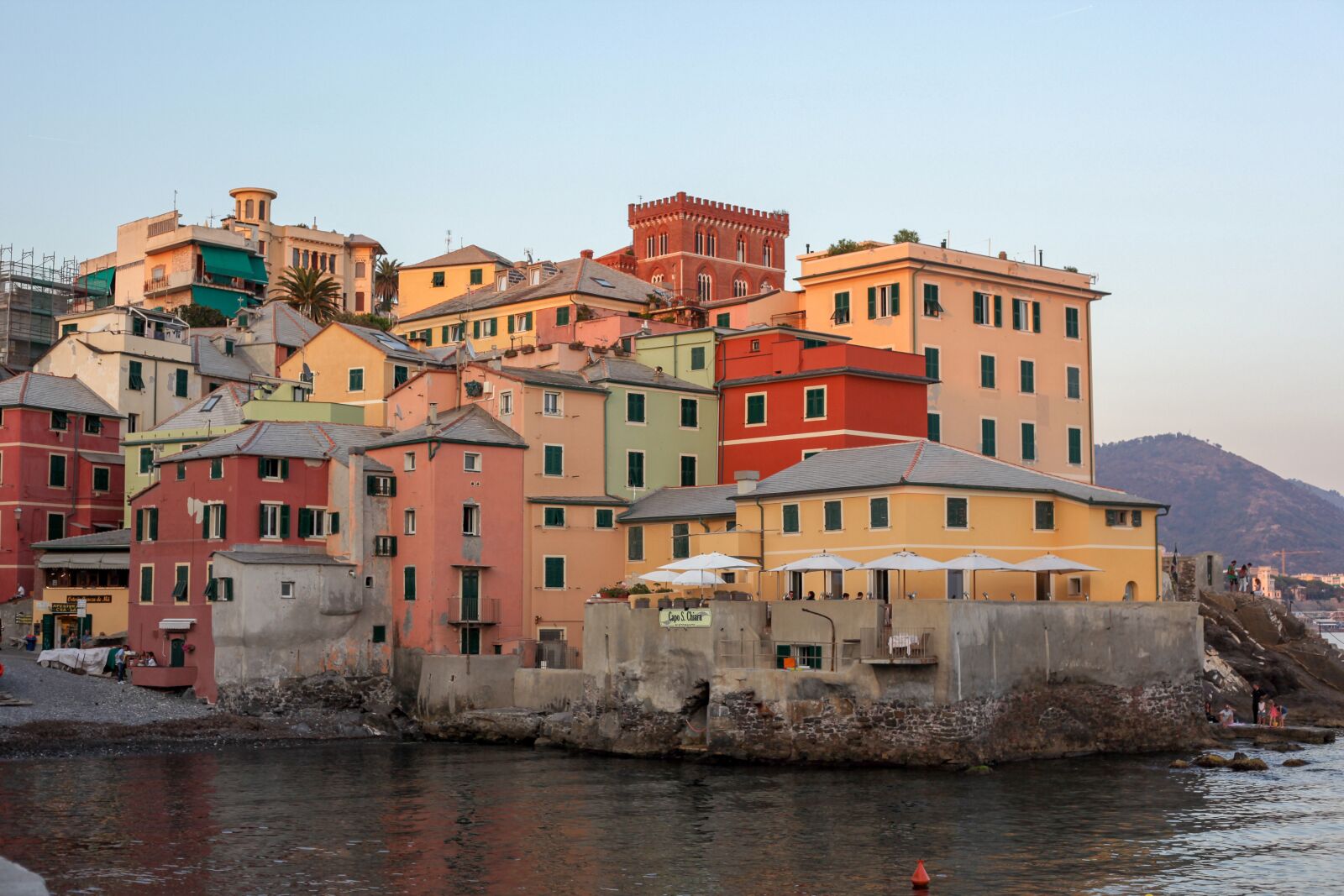 Canon EF 50mm F1.8 II sample photo. Colourful houses, genoa, italy photography