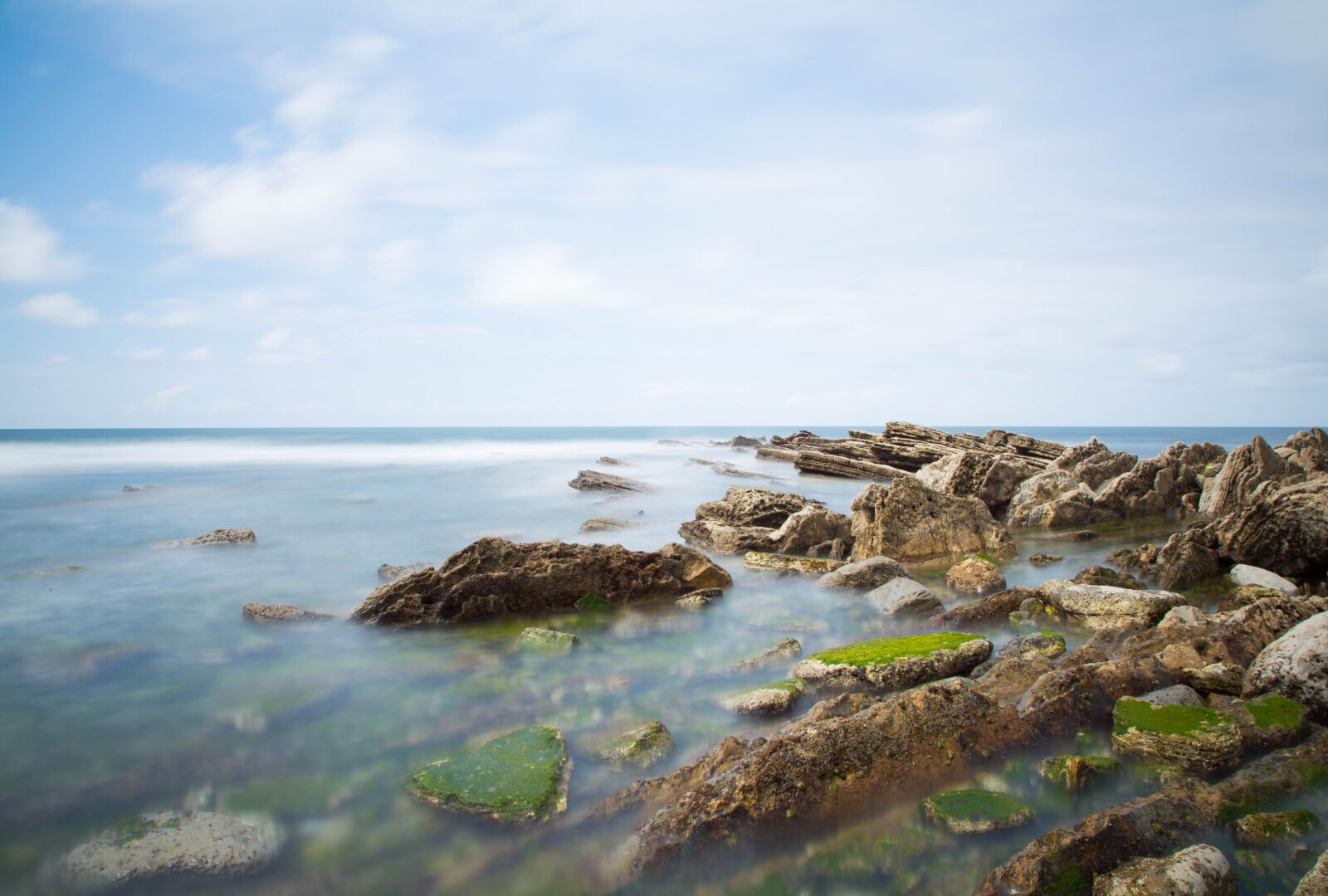 Canon EF 24-105mm F4L IS USM sample photo. Beach, clouds, horizon photography