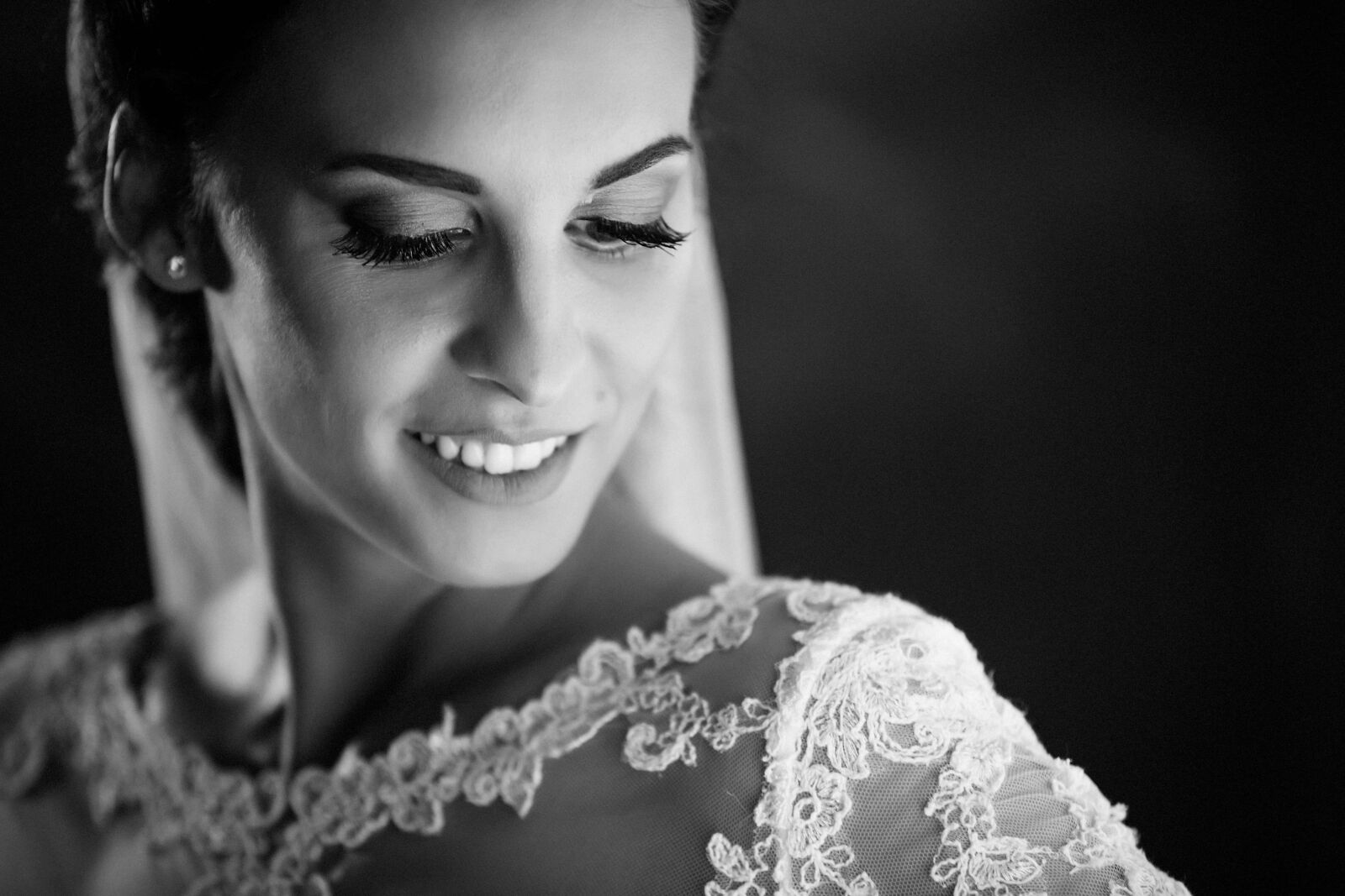 Canon EF 70-200mm F2.8L IS II USM sample photo. Bride, portrait, black and photography