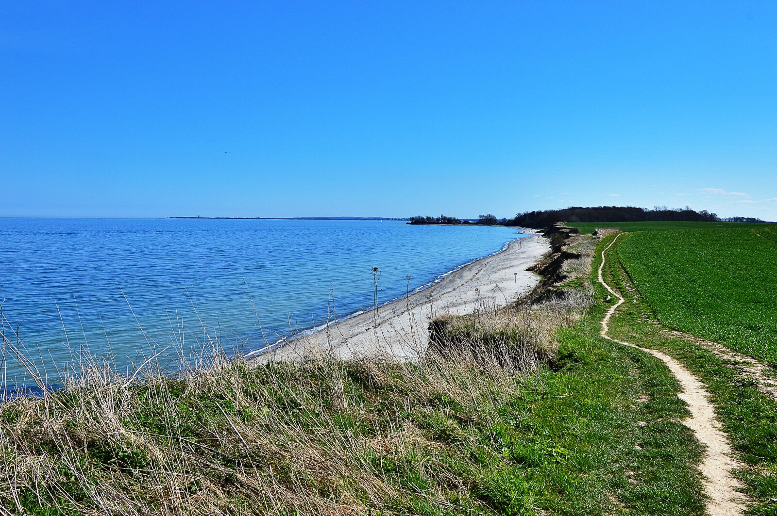 Nikon D3200 sample photo. Cliff, baltic sea, beach photography