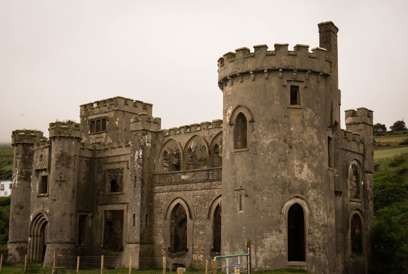 Sony a6500 + Sony Vario-Tessar T* E 16-70mm F4 ZA OSS sample photo. Castle, ruin, middle ages photography