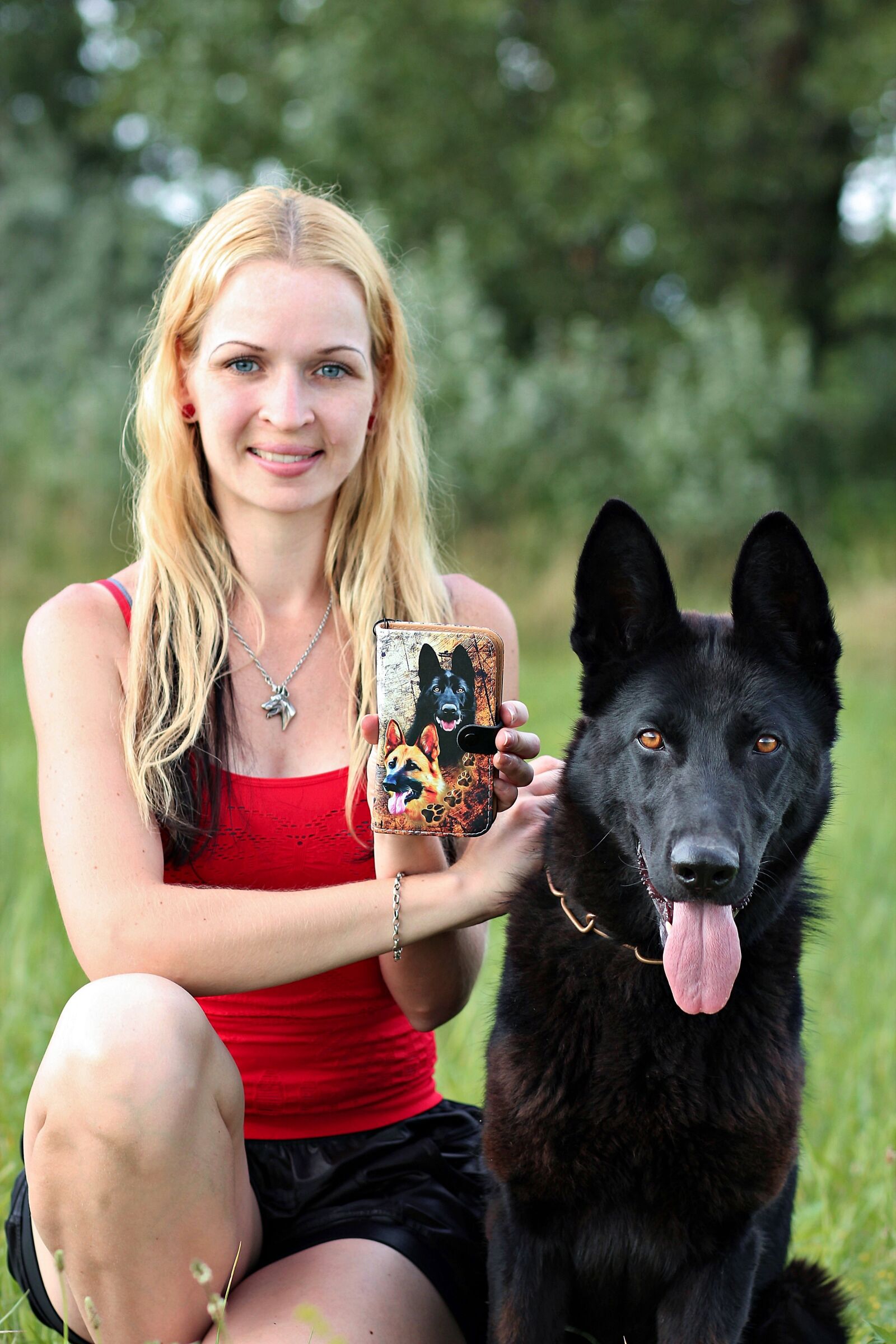 Canon EOS 600D (Rebel EOS T3i / EOS Kiss X5) sample photo. Black german shepherd, dog photography