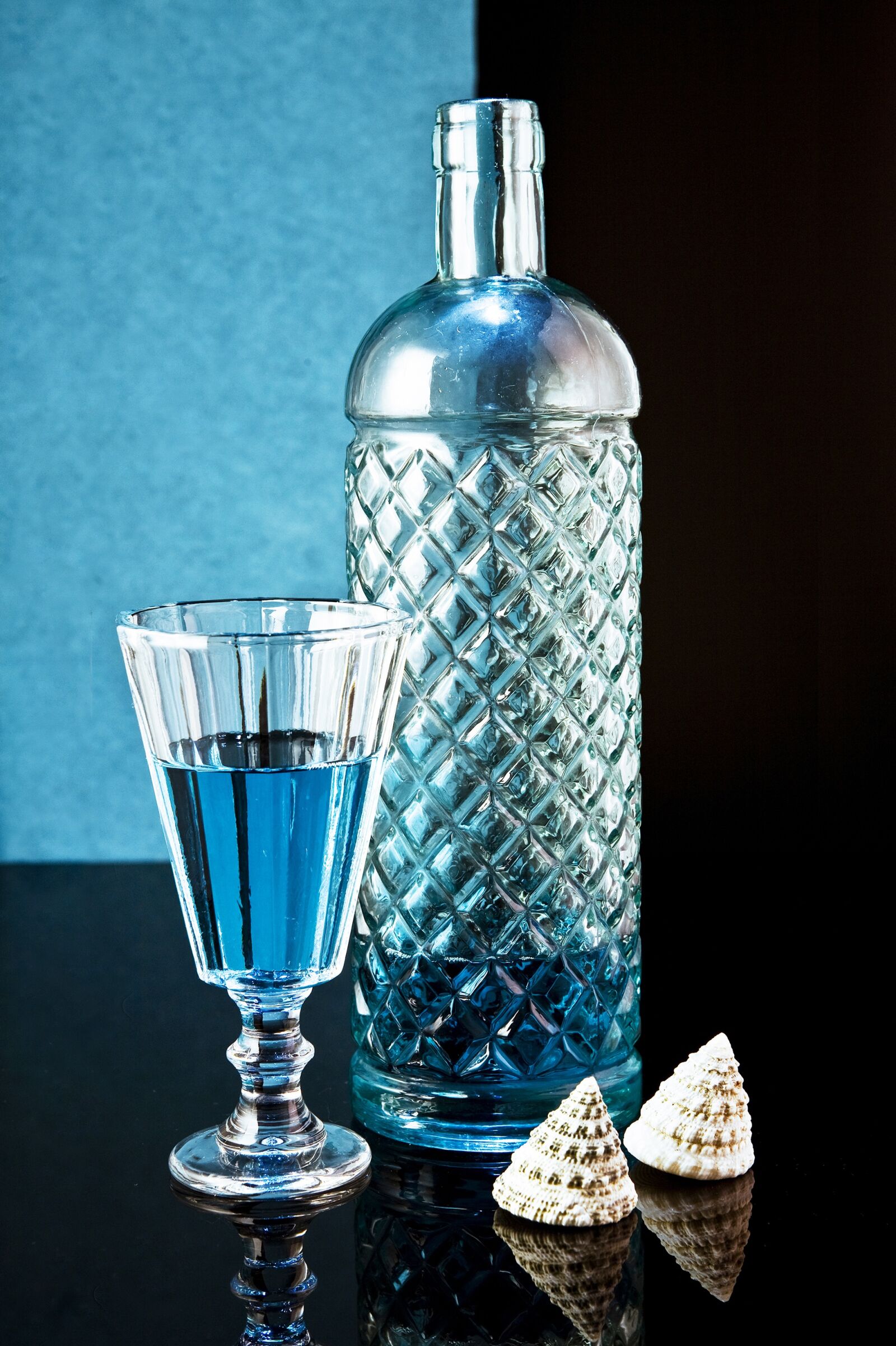 Canon EOS 5D sample photo. Bottle, glass, drink photography