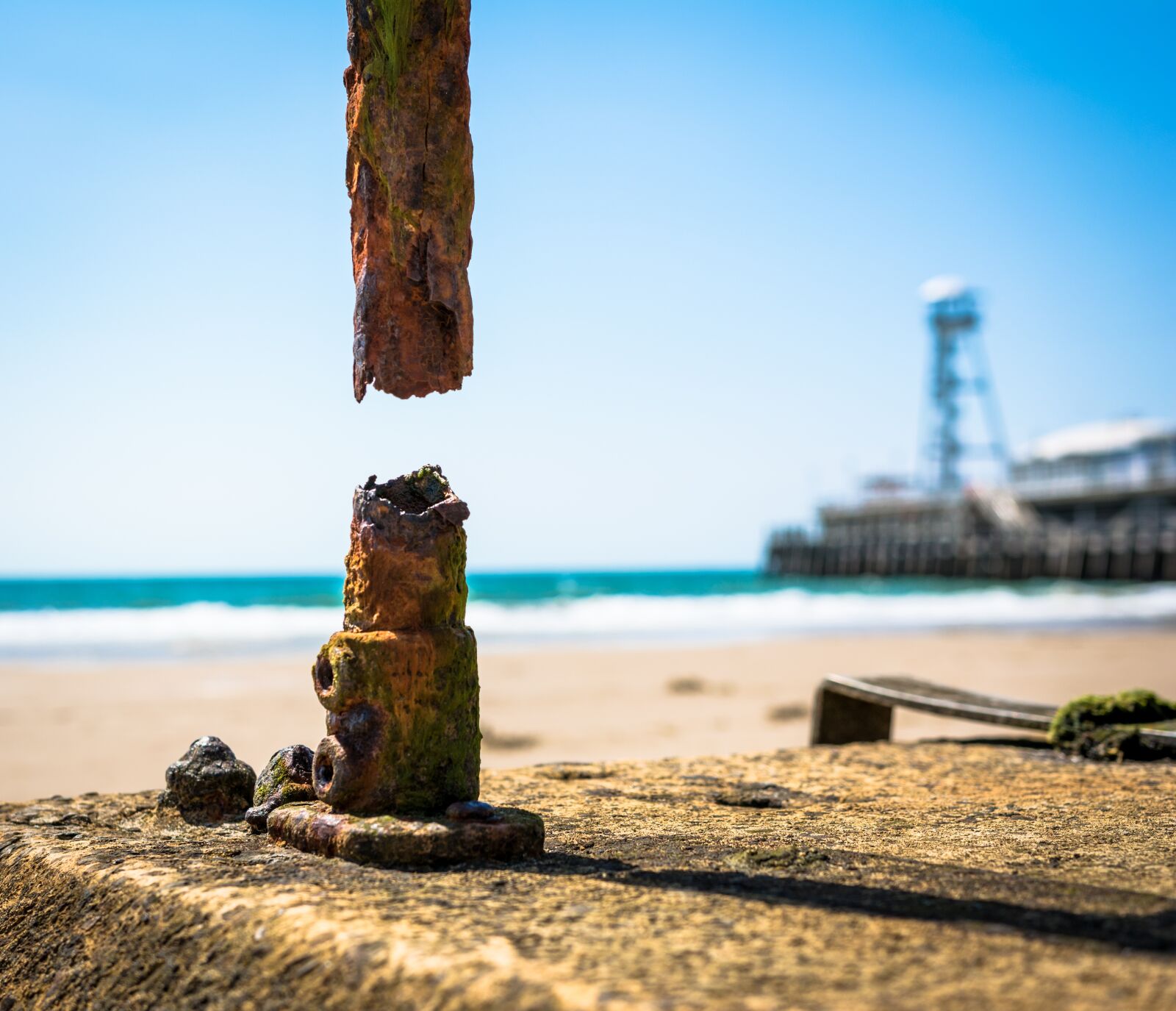 Nikon D5200 sample photo. Rust, sea, the sky photography