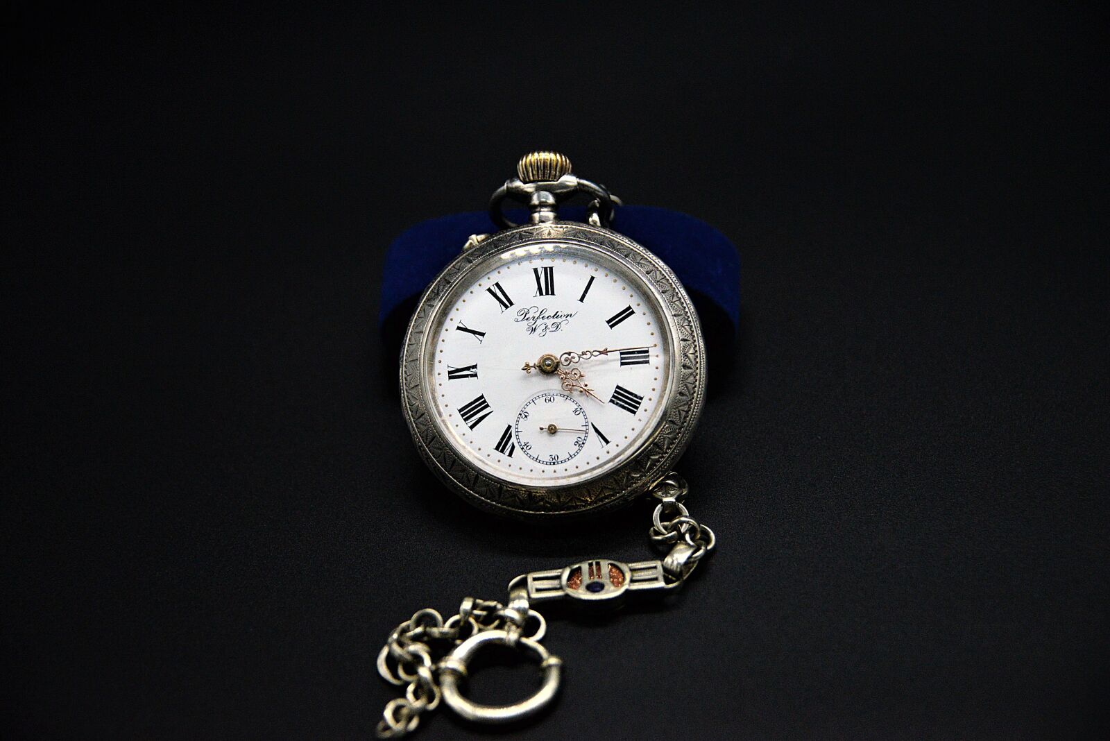 Nikon D610 sample photo. Pocket watch, old, dial photography