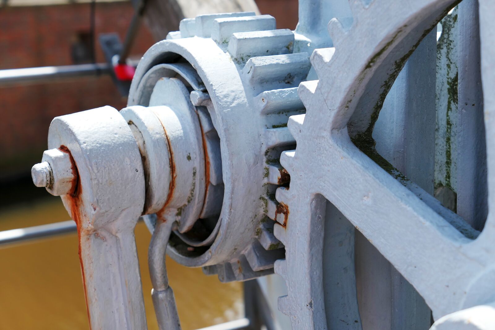 Panasonic Lumix DMC-LX10 (Lumix DMC-LX15) sample photo. Gears, technology, lifting device photography